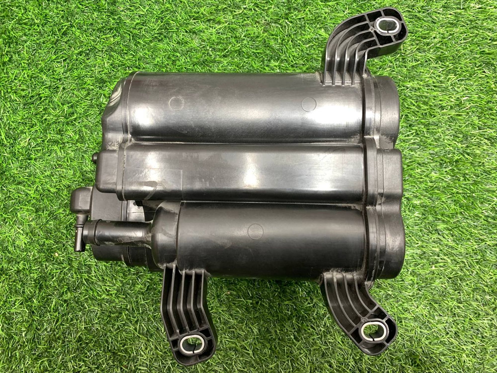 https://ycs.partsauto.market/partsauto-images/thmbs/userImages/h353NjtZg3VDP19b5HMt7LlpbQ93/part/0b7f6ac1-de64-4d0c-98f1-5ce94a4ab5ba_1733495673663.jpg