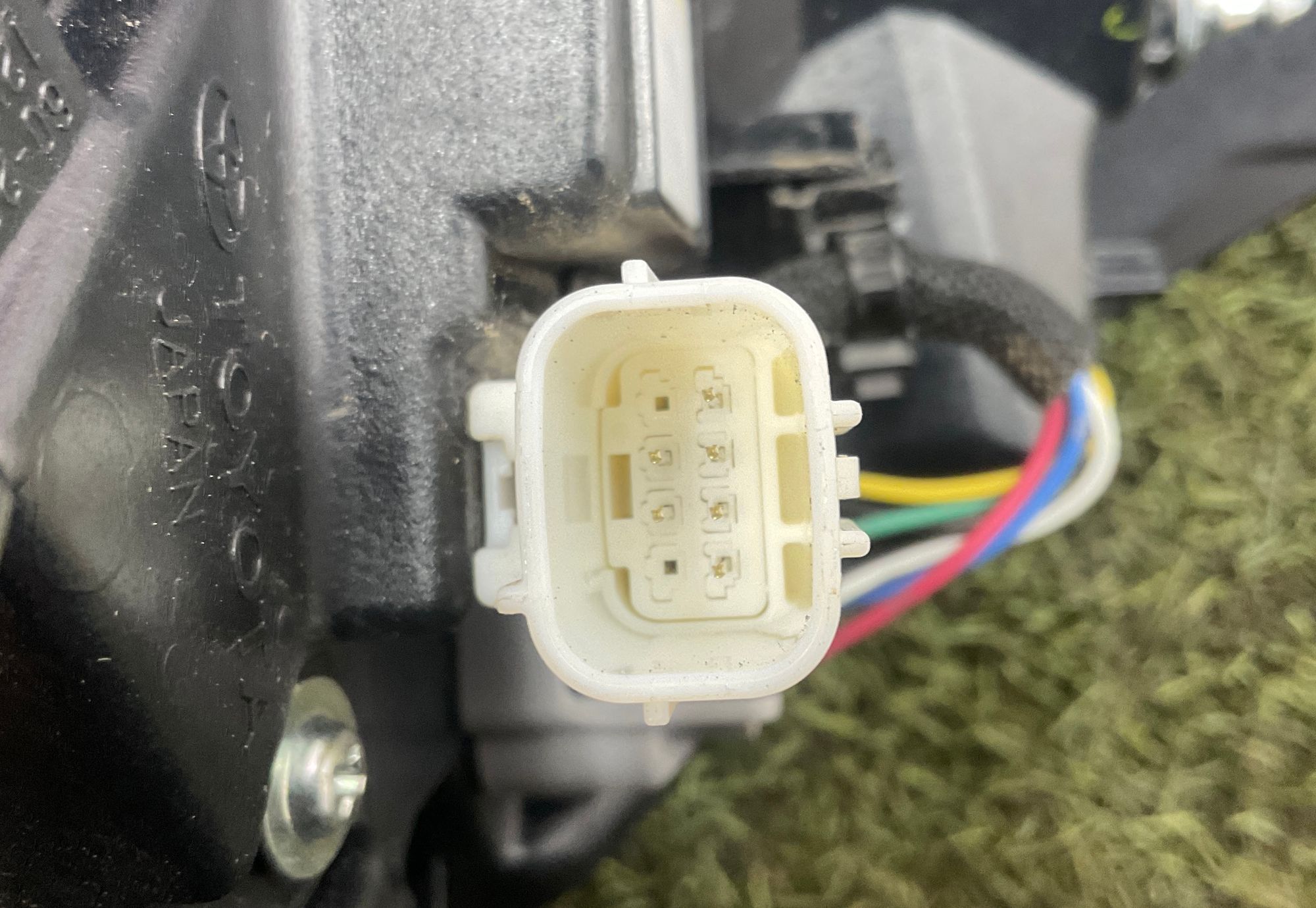 Фонарь задний правый Toyota Land Cruiser 300 (2021—2023) 2024, 30000 рублей, Москва