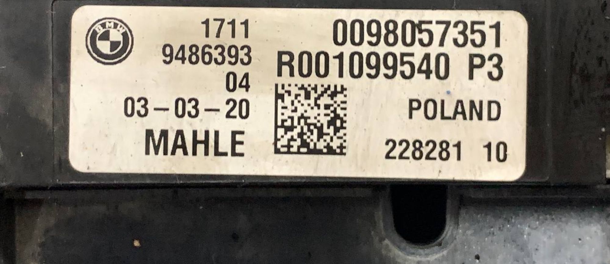 https://ycs.partsauto.market/partsauto-images/thmbs/userImages/h353NjtZg3VDP19b5HMt7LlpbQ93/part/0d0f9952-1bc6-4ea8-a9a5-f568c675797b_1733324121182.jpg