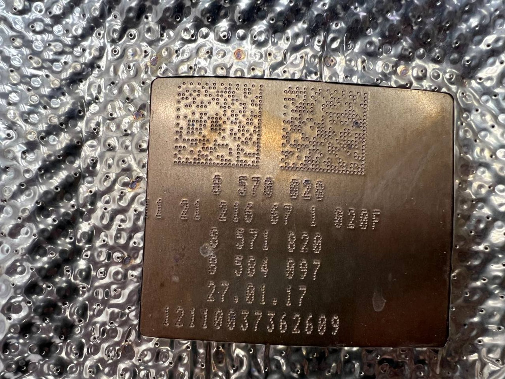 https://ycs.partsauto.market/partsauto-images/thmbs/userImages/h353NjtZg3VDP19b5HMt7LlpbQ93/part/0d372245-e70f-4aa9-a418-e79d7650e57c_1711097814156.jpg