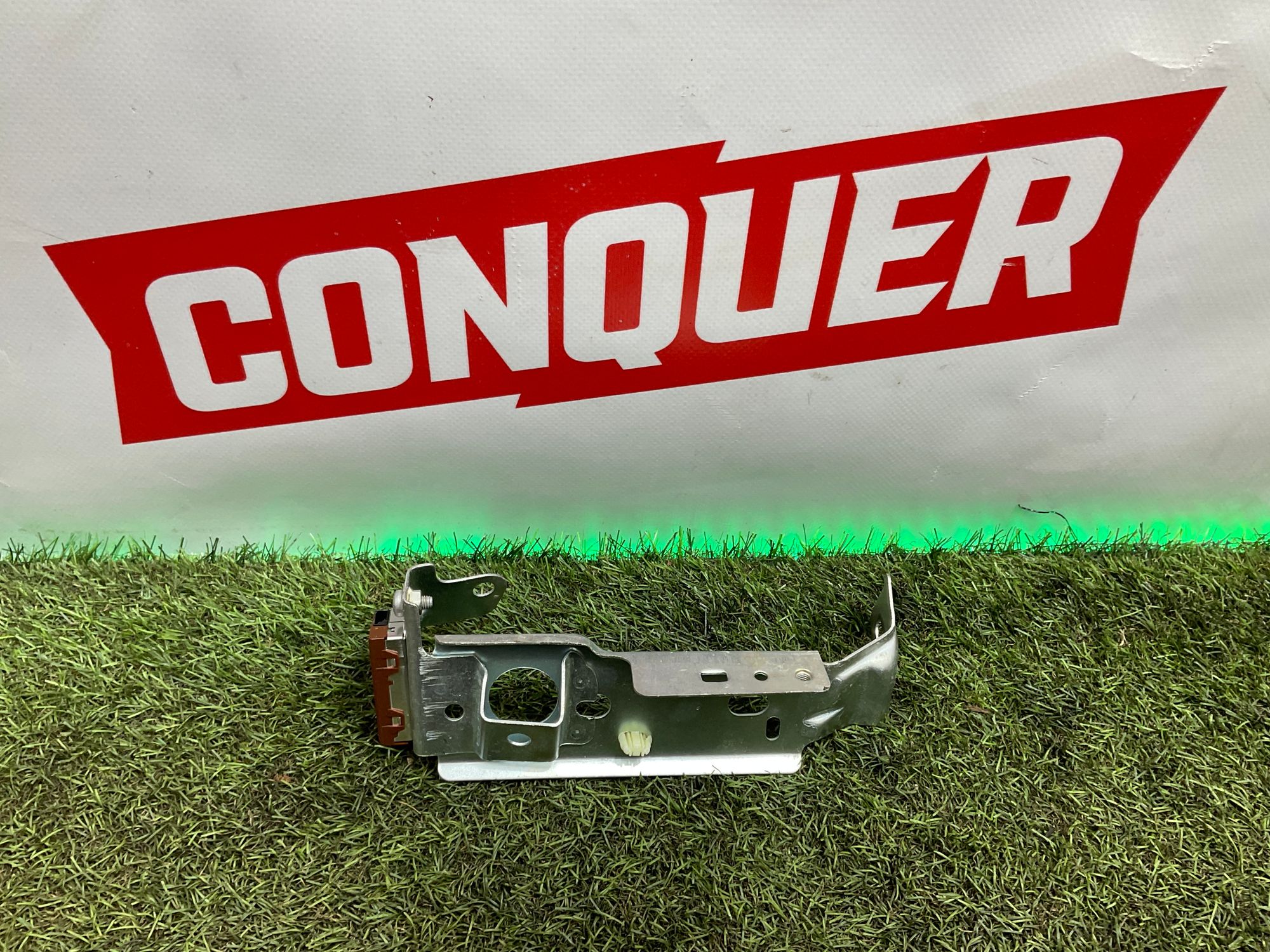 Усилитель антенны Land Rover Defender II 2022, 1000 рублей, Москва