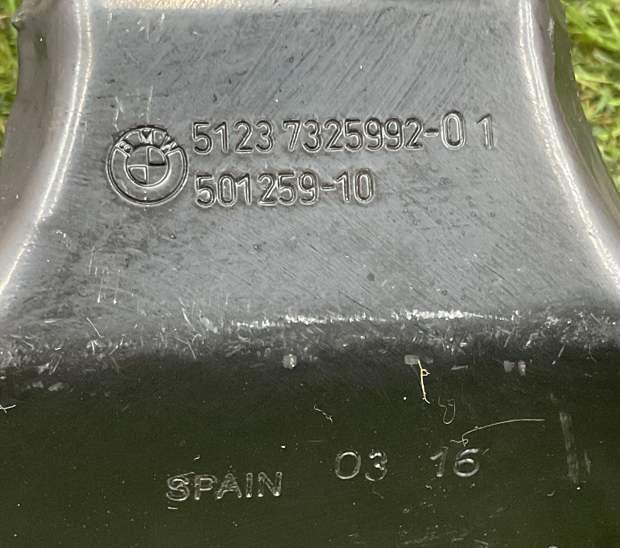 https://ycs.partsauto.market/partsauto-images/thmbs/userImages/h353NjtZg3VDP19b5HMt7LlpbQ93/part/0d40f5bf-1742-4454-89ae-387dc5a7a726_1749805530012.jpg