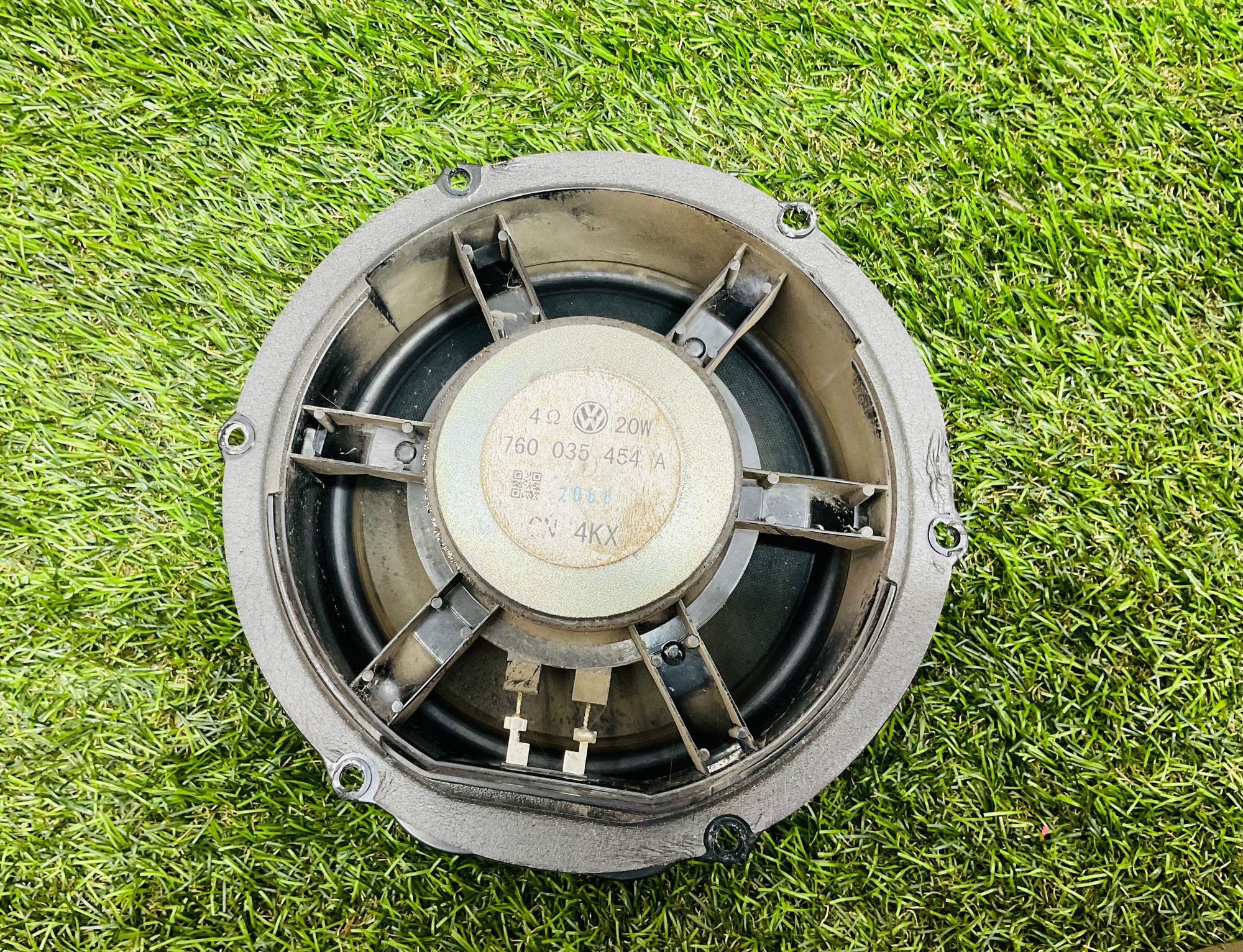 https://ycs.partsauto.market/partsauto-images/thmbs/userImages/h353NjtZg3VDP19b5HMt7LlpbQ93/part/0d597461-4e99-4df3-ad29-b2fecbbbcc2c_1786352207841.jpg