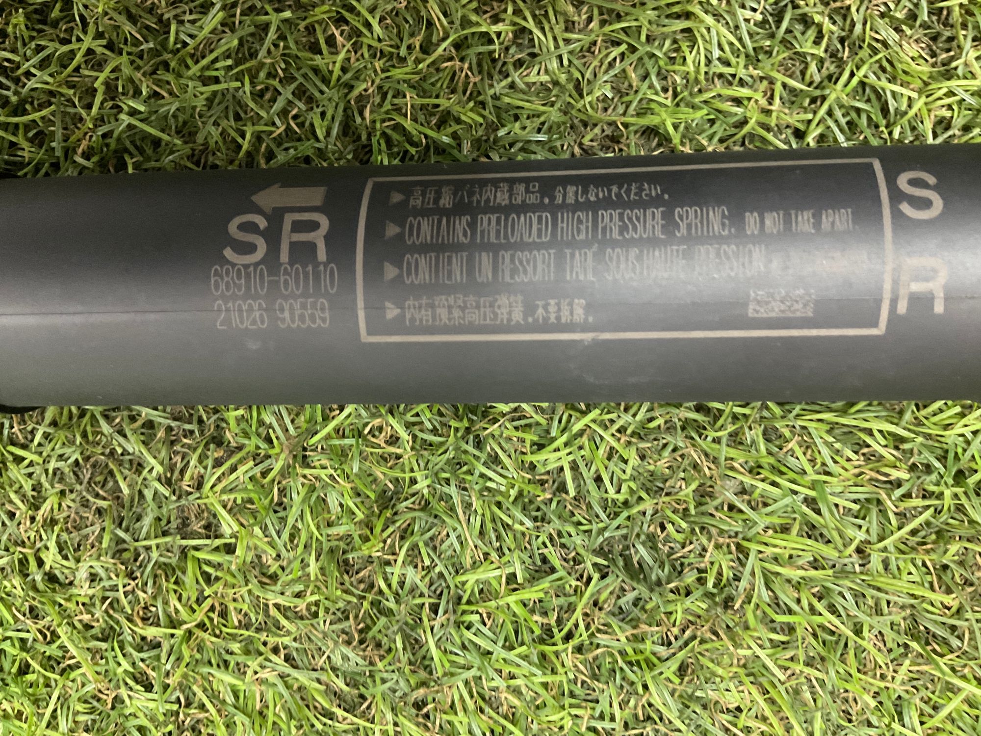https://ycs.partsauto.market/partsauto-images/thmbs/userImages/h353NjtZg3VDP19b5HMt7LlpbQ93/part/0e21bdbf-7a1b-4e3b-bedc-88318110fadc_1779700017848.jpg