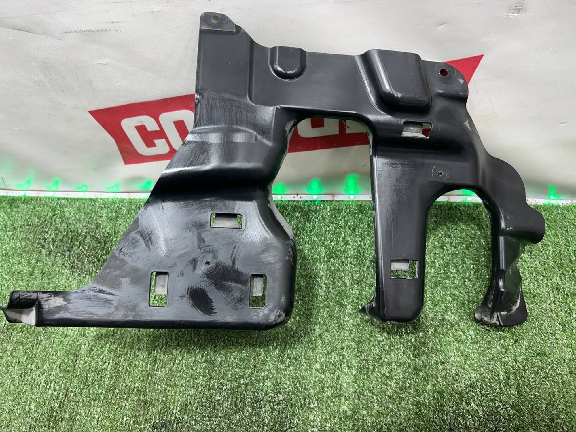 https://ycs.partsauto.market/partsauto-images/thmbs/userImages/h353NjtZg3VDP19b5HMt7LlpbQ93/part/0e4fc707-74da-4a70-8891-c1e2913cf050_1730970545902.jpg