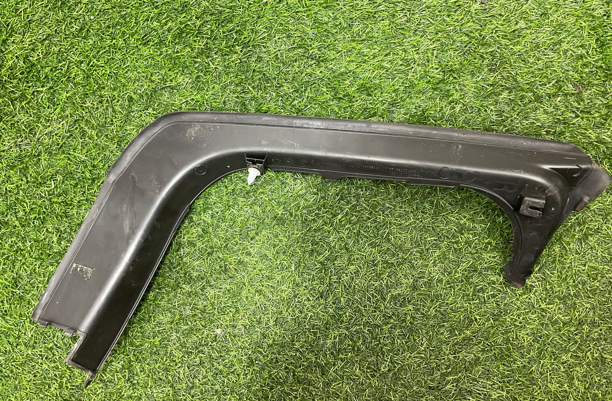 https://ycs.partsauto.market/partsauto-images/thmbs/userImages/h353NjtZg3VDP19b5HMt7LlpbQ93/part/0e5c9927-ede0-4bda-87ad-baa8937bbae3_1735219266952.jpg