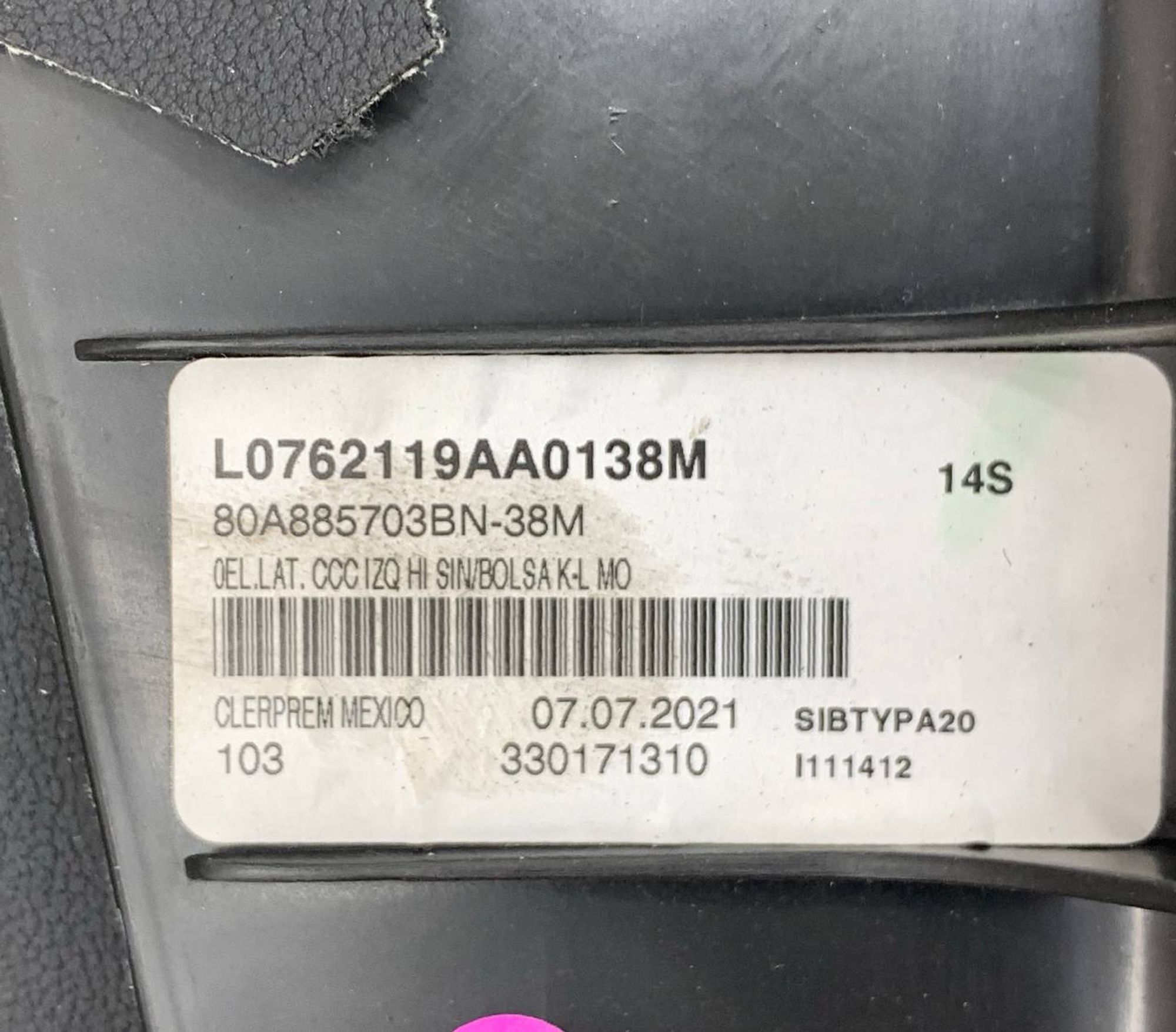 Накладка сиденья задняя левая Audi Q5 80A885703K, 4000 рублей, Москва