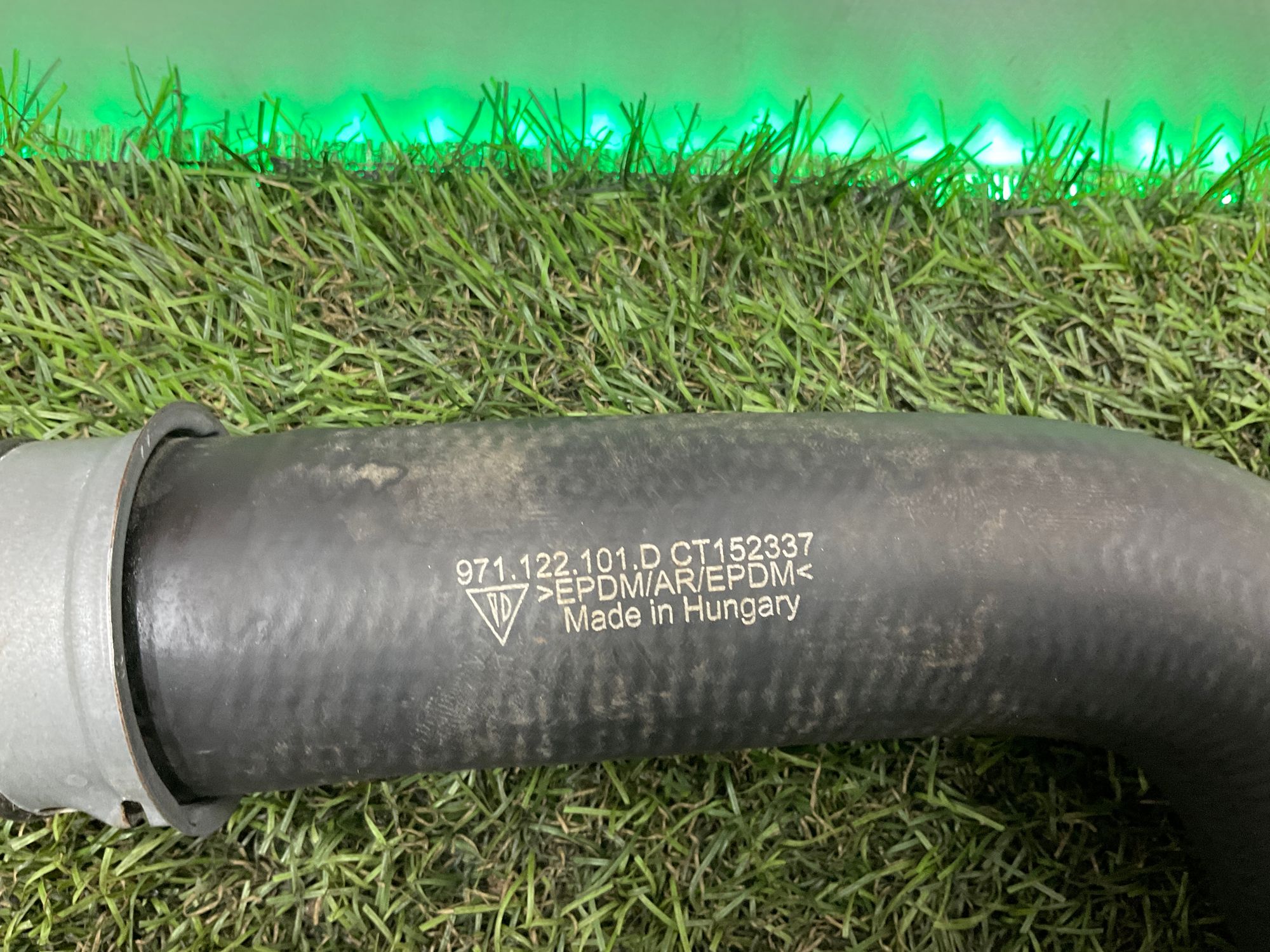 Патрубок системы охлаждения Bentley Continental GT III 2022, 4000 рублей, Москва