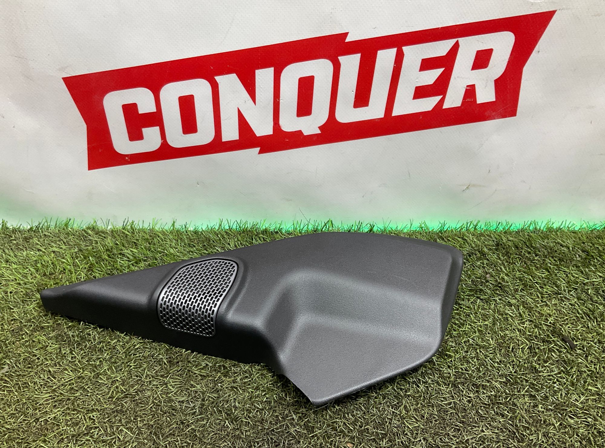 Накладка двери внутренняя левая Land Rover Defender II 2023, 4500 рублей, Москва