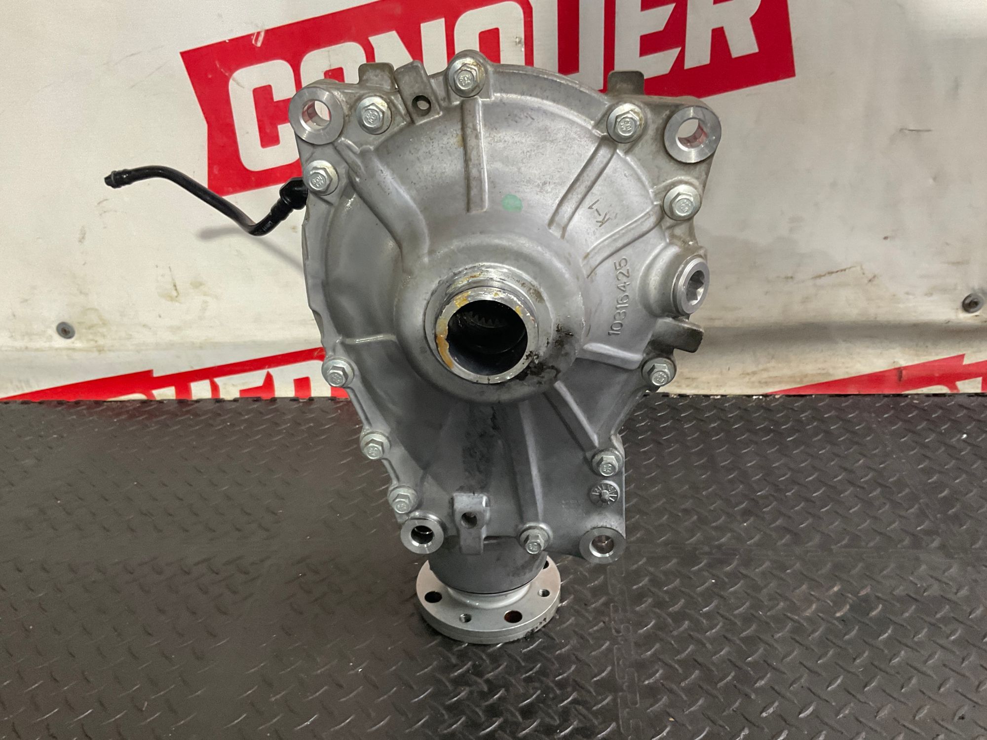 https://ycs.partsauto.market/partsauto-images/thmbs/userImages/h353NjtZg3VDP19b5HMt7LlpbQ93/part/0f457a52-2018-40e6-94d2-101e0725098e_1741954970765.jpg