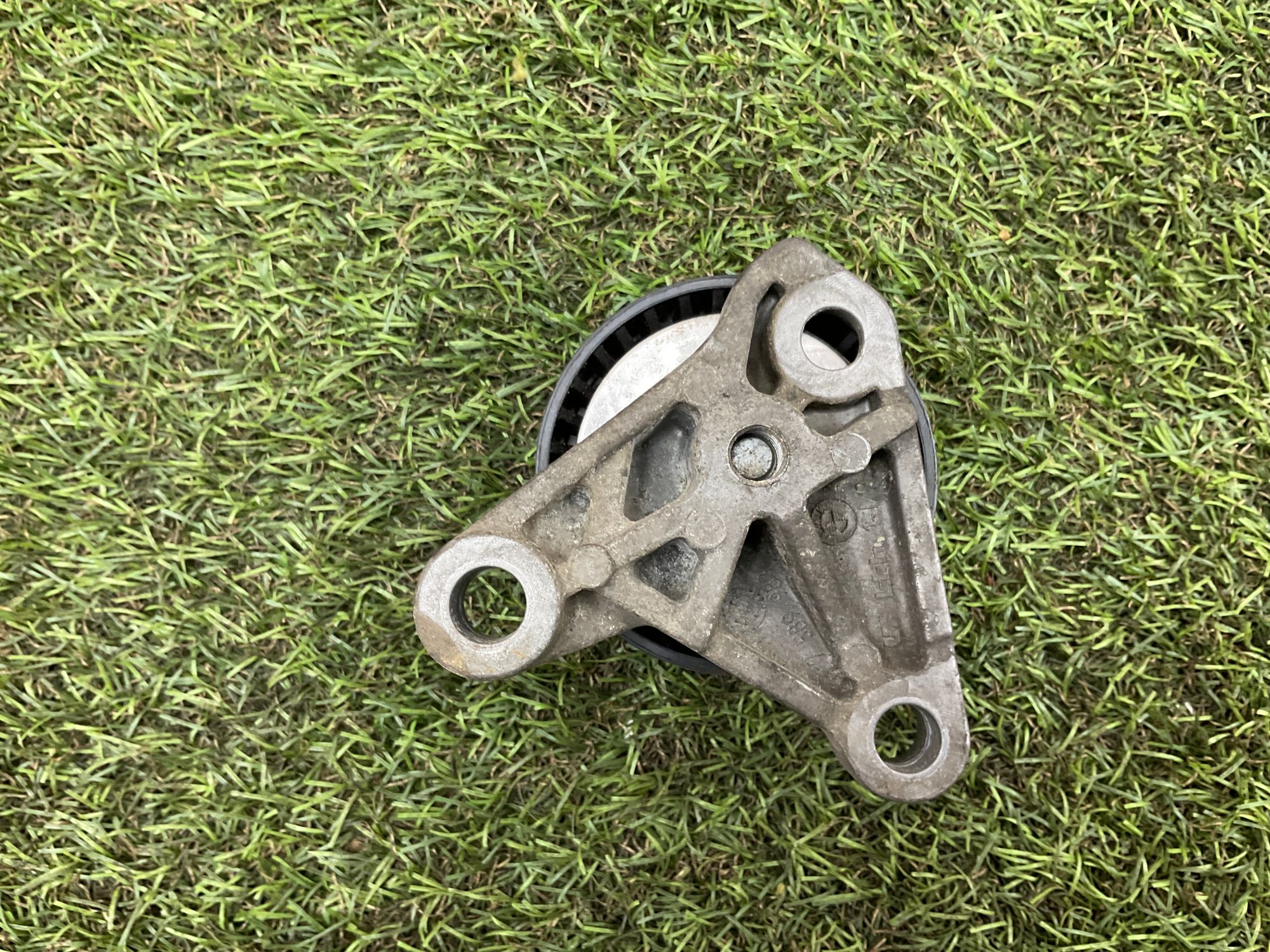 Ролик обводной приводного ремня N55 BMW 5 серия, F10/F11/F07 рестайлинг, 1000 рублей, Москва