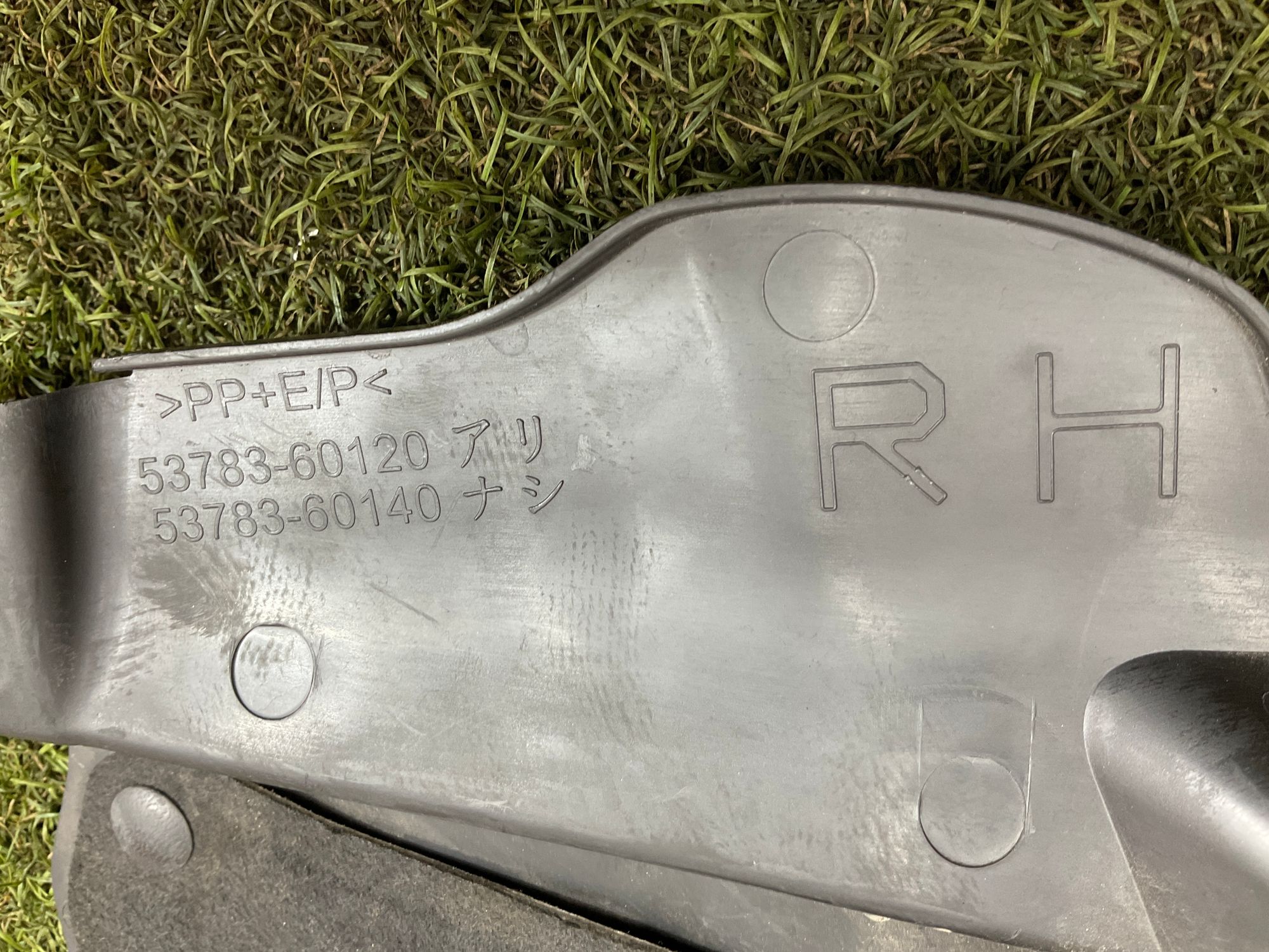 https://ycs.partsauto.market/partsauto-images/thmbs/userImages/h353NjtZg3VDP19b5HMt7LlpbQ93/part/0f54fd98-6046-43d2-af33-de6a33c124b6_1779700805701.jpg