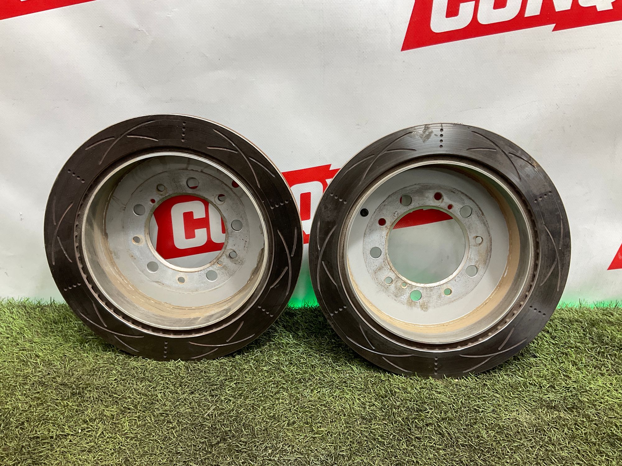 Диски тормозные задние Toyota Land Cruiser 200 рестайлинг 2 (2015—2023) 2017, 8000 рублей, Москва