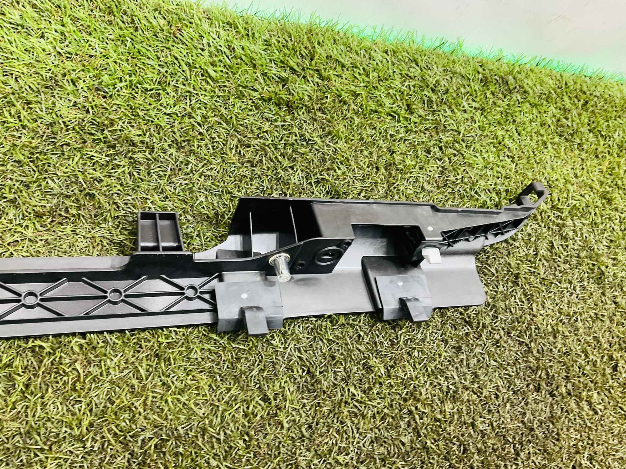 Кронштейн порога левый Porsche 911 GT3, 991 Рестайлинг 2018, 5000 рублей, Москва