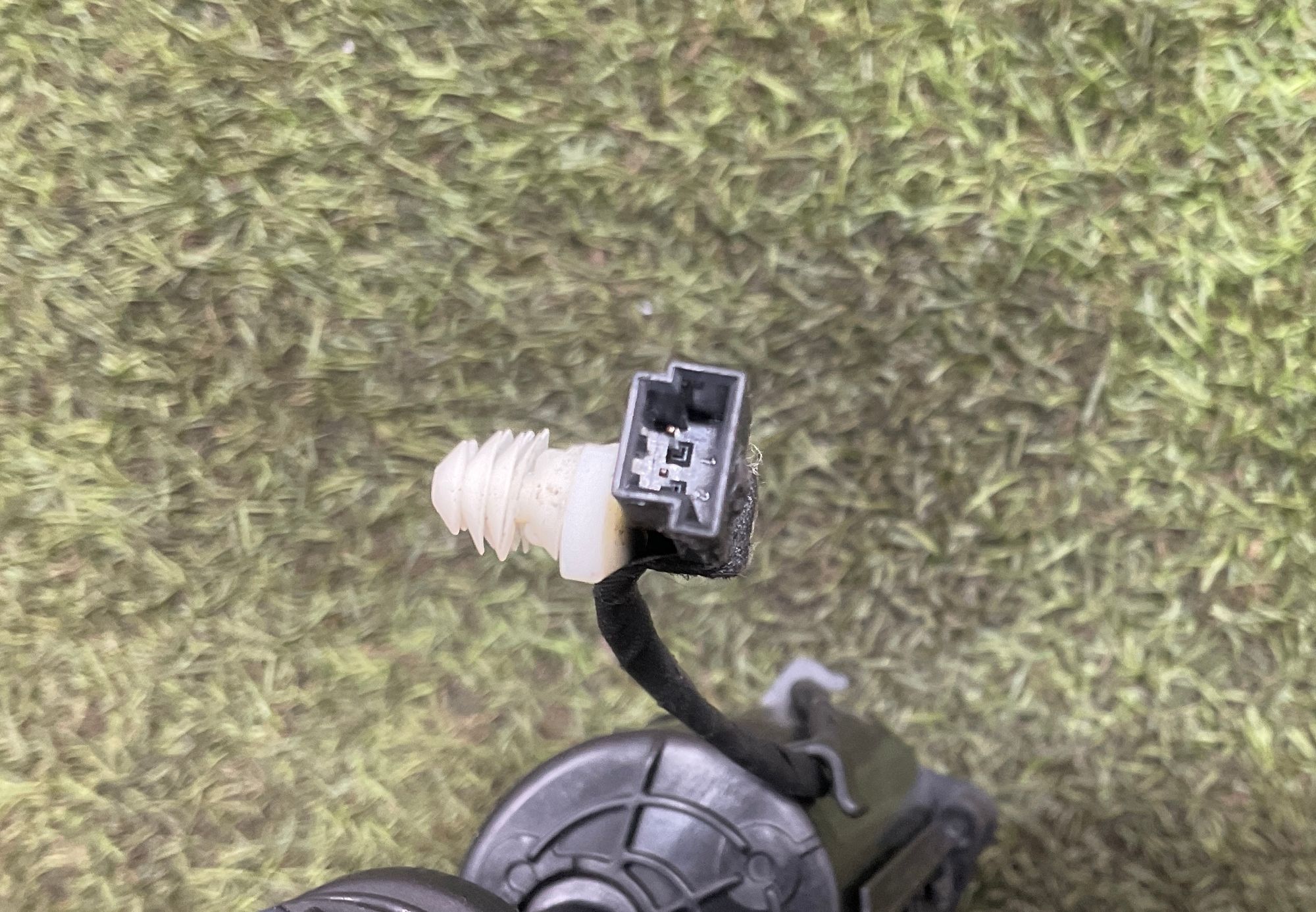 Шторка заднего стекла левая BMW 7 серия, G12, 7000 рублей, Москва