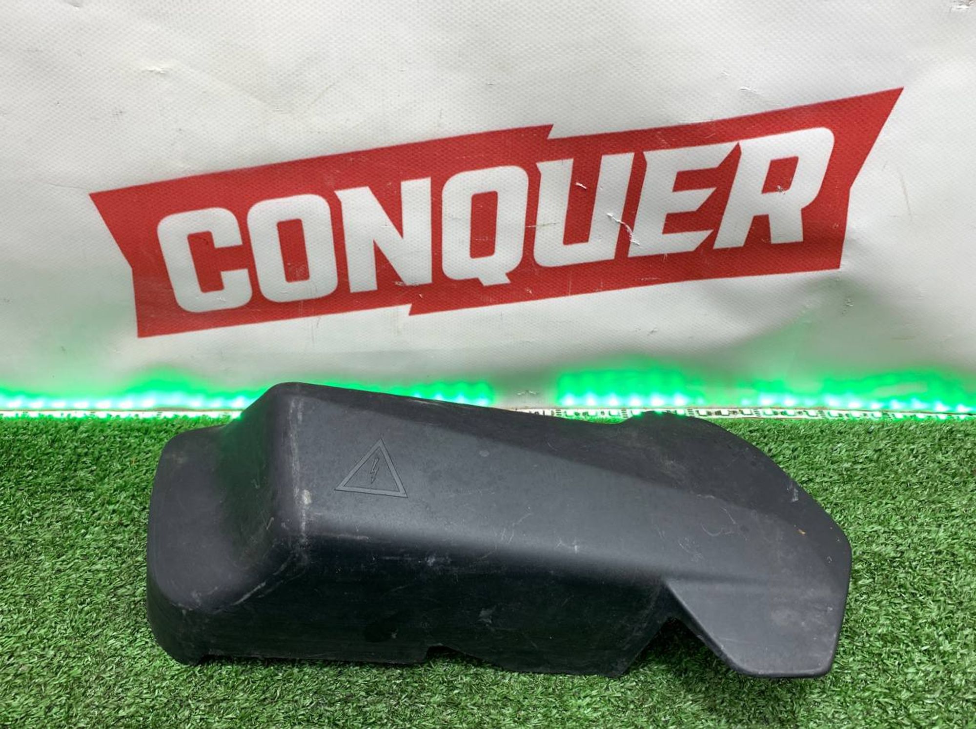 https://ycs.partsauto.market/partsauto-images/thmbs/userImages/h353NjtZg3VDP19b5HMt7LlpbQ93/part/0fa6e2a2-0413-4fb2-93ae-41a4e182c564_1724831686568.jpg