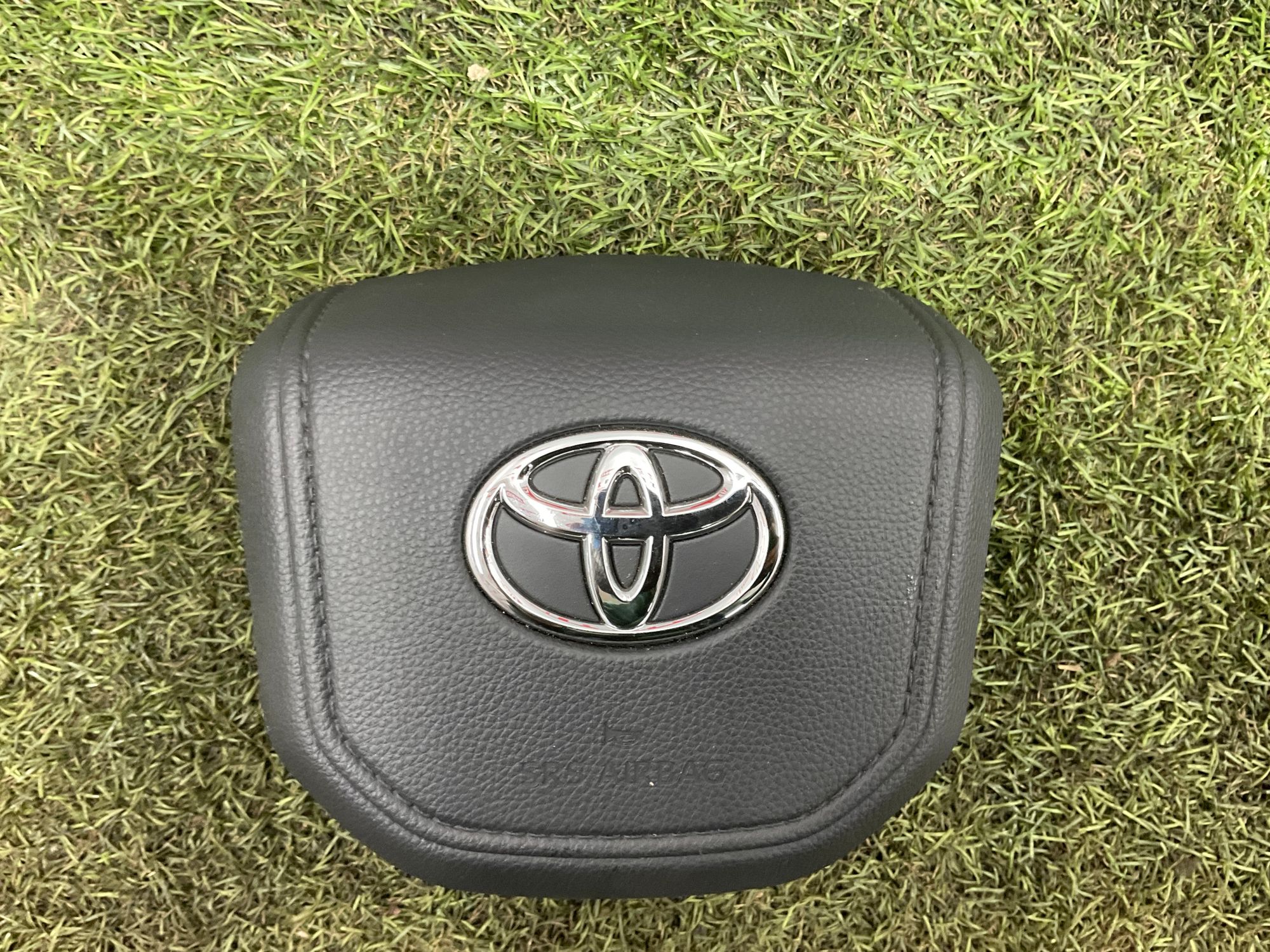 Подушка безопасности Toyota Land Cruiser 300 2024, 40000 рублей, Москва