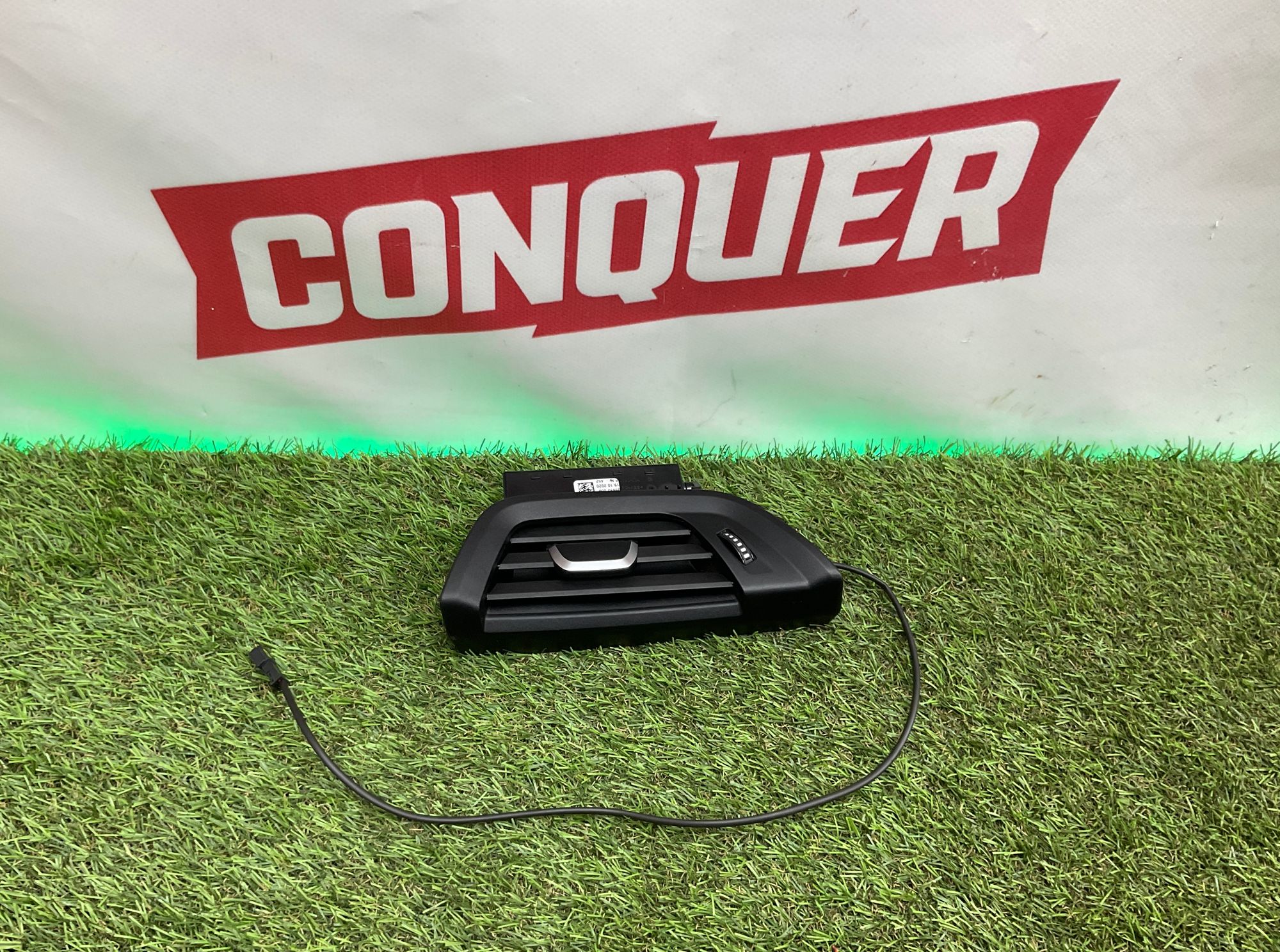 Дефлектор обдува левой стойки BMW 5 серия, G30/G31 рестайлинг, 2000 рублей, Москва