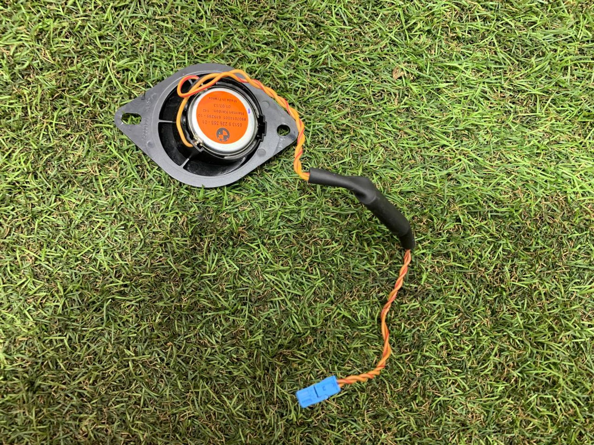 https://ycs.partsauto.market/partsauto-images/thmbs/userImages/h353NjtZg3VDP19b5HMt7LlpbQ93/part/10f6b87a-45a9-4823-8391-3a805c2fcf46_1718292875208.jpg