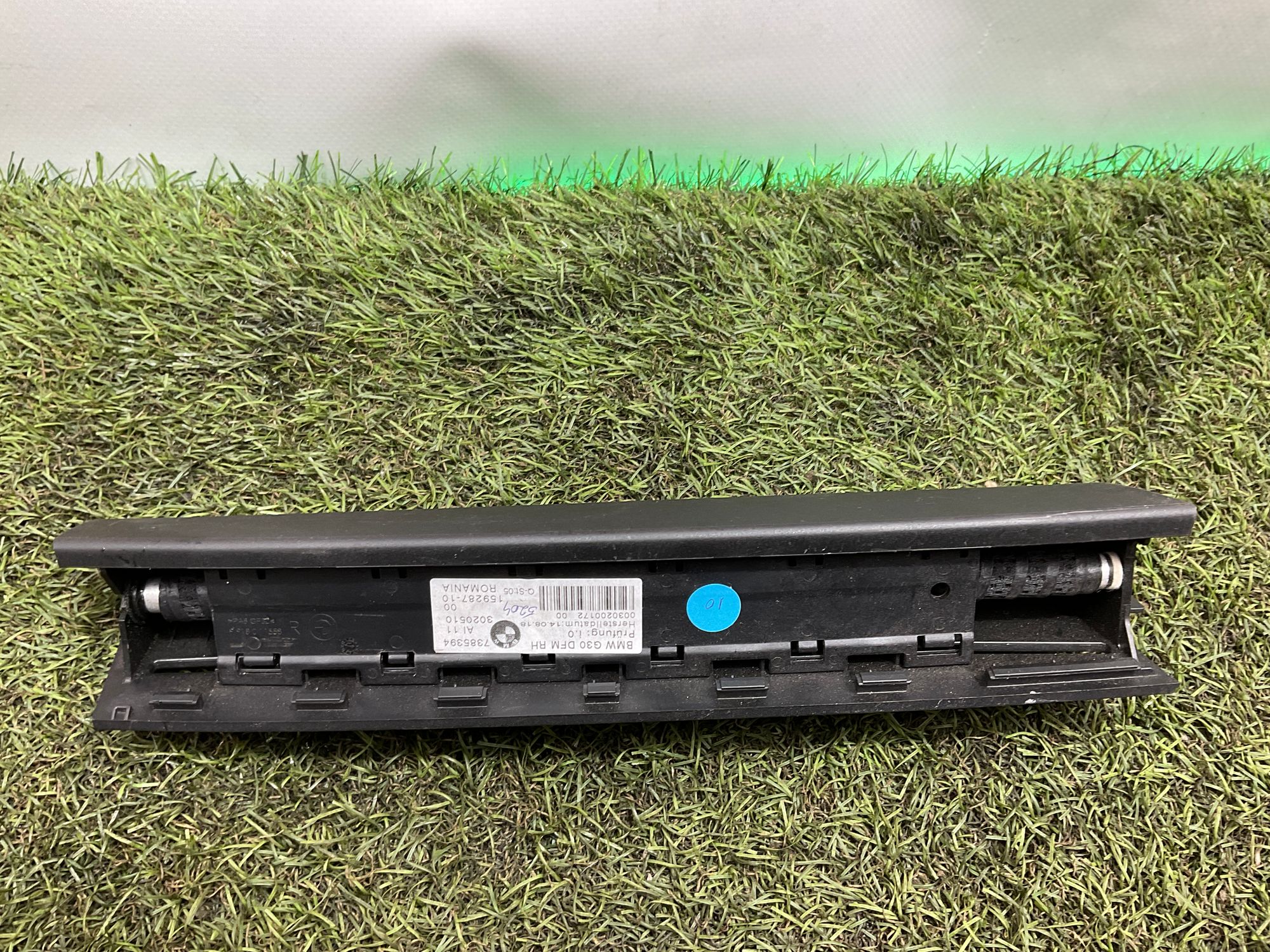 Шторка бокового стекла треугольника правая BMW M5, F90, 7000 рублей, Москва