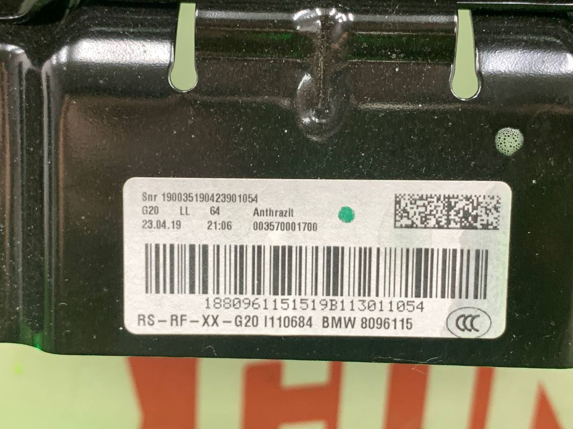 https://ycs.partsauto.market/partsauto-images/thmbs/userImages/h353NjtZg3VDP19b5HMt7LlpbQ93/part/11300f92-0d63-4410-b089-a64736e64b64_1719907051664.jpg
