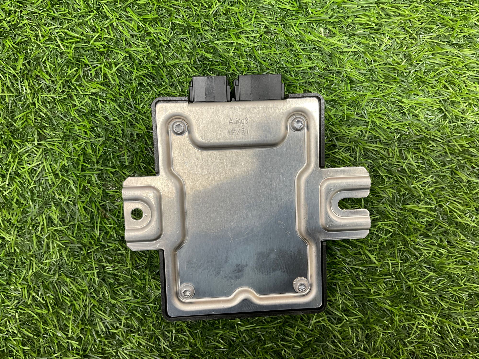 https://ycs.partsauto.market/partsauto-images/thmbs/userImages/h353NjtZg3VDP19b5HMt7LlpbQ93/part/11a219e7-bf3b-484e-a18d-294f58c3c881_1734698018738.jpg