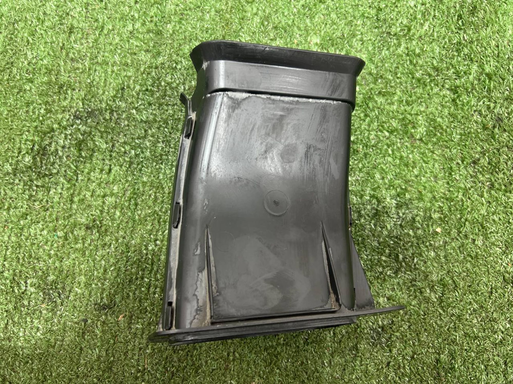 https://ycs.partsauto.market/partsauto-images/thmbs/userImages/h353NjtZg3VDP19b5HMt7LlpbQ93/part/124223eb-da85-4217-b320-4558f2feef7e_1730973273768.jpg