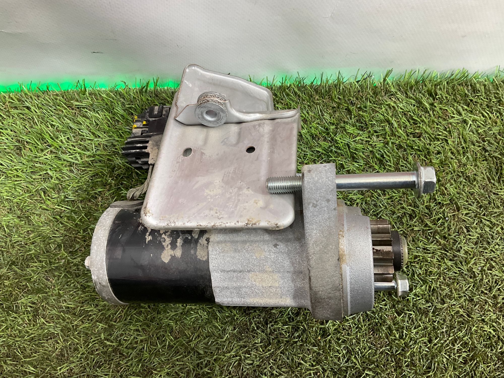 Стартер Toyota Land Cruiser 300 (2021—2023) 2022, 35000 рублей, Москва