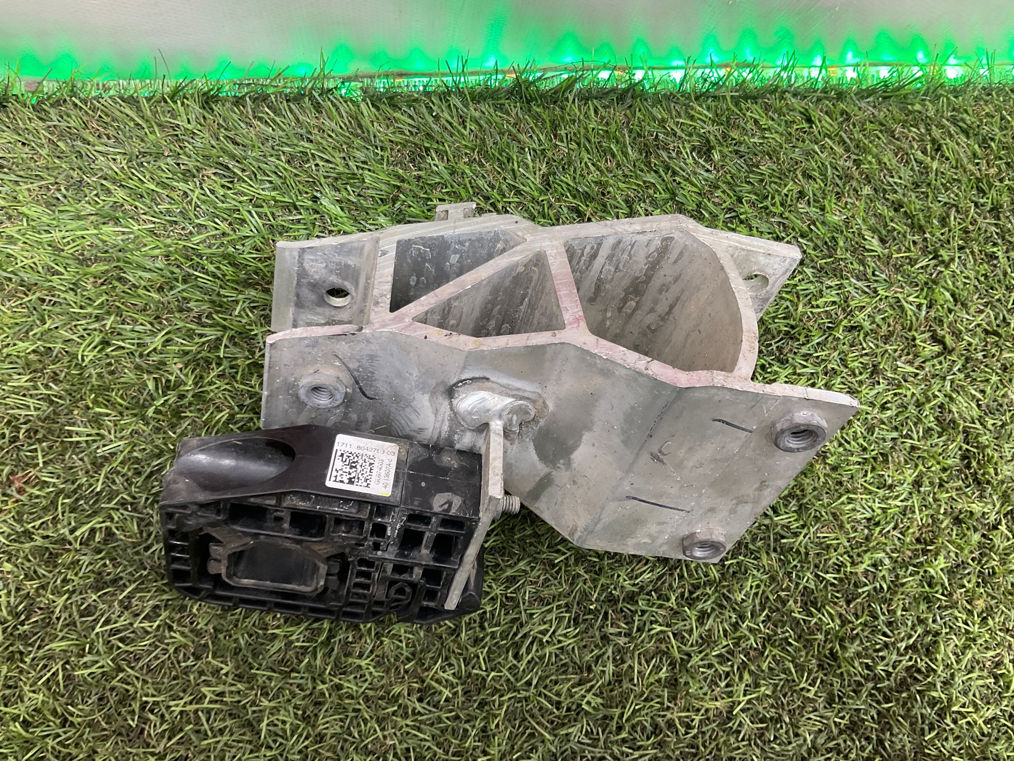 Кронштейн переднего усилителя левый BMW X3 M F97 рестайлинг 2022, 3500 рублей, Москва