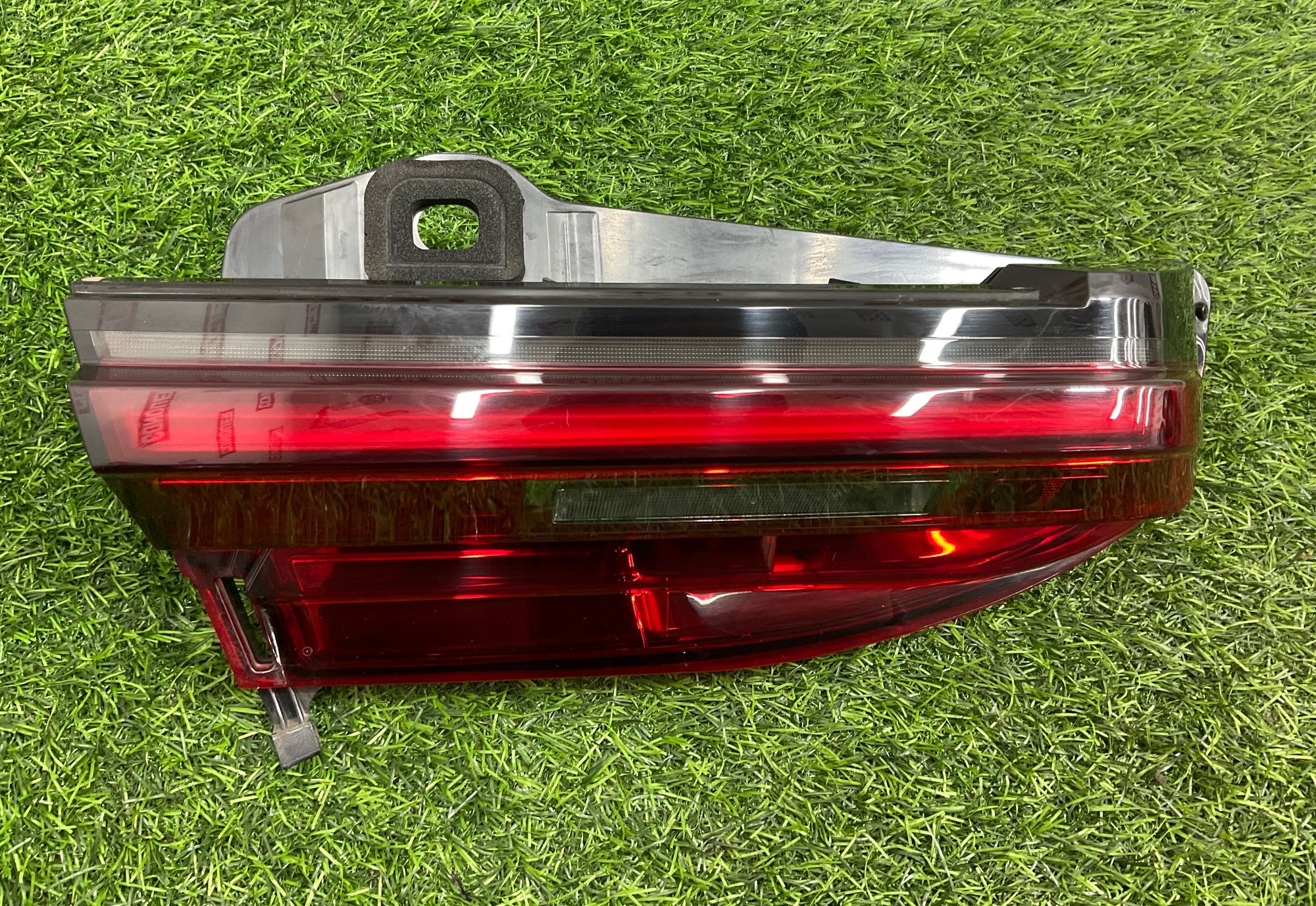https://ycs.partsauto.market/partsauto-images/thmbs/userImages/h353NjtZg3VDP19b5HMt7LlpbQ93/part/12e2020b-4362-4298-adb4-935250d30b2d_1739797231470.jpg
