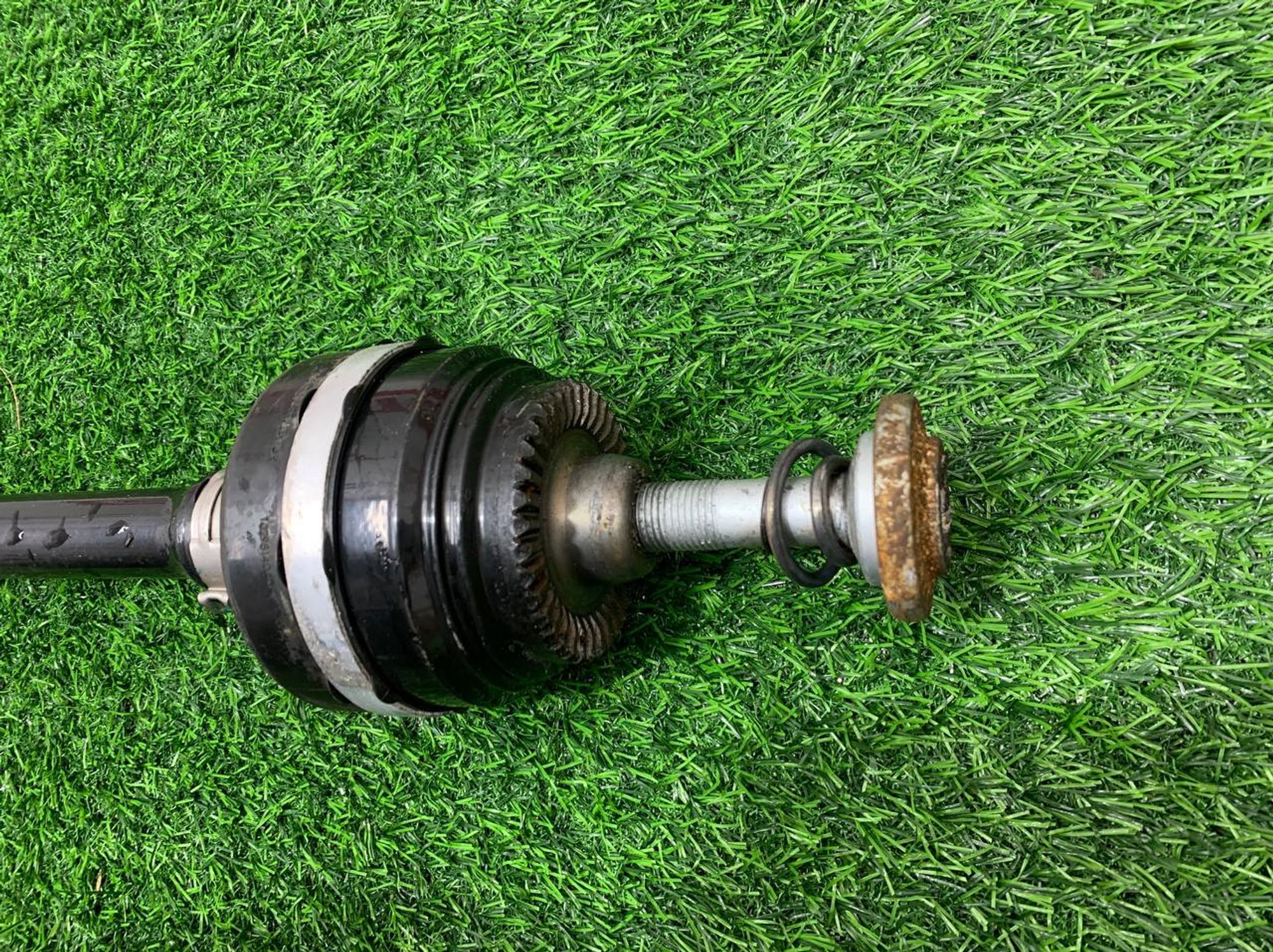https://ycs.partsauto.market/partsauto-images/thmbs/userImages/h353NjtZg3VDP19b5HMt7LlpbQ93/part/134a58bd-4f26-457d-9520-7a7812d1918b_1732623894365.jpg