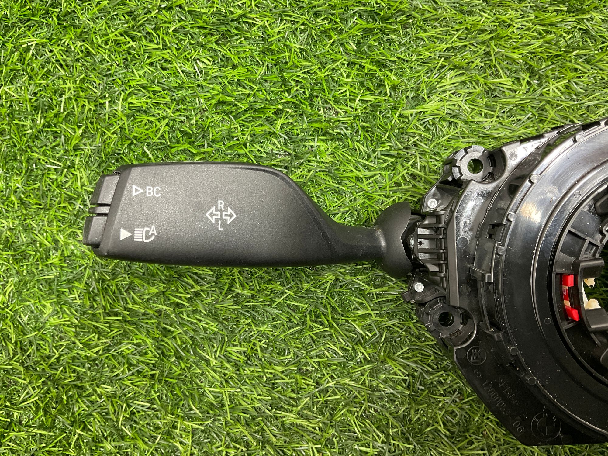 https://ycs.partsauto.market/partsauto-images/thmbs/userImages/h353NjtZg3VDP19b5HMt7LlpbQ93/part/1350e3f2-d1f9-452b-acc1-0d0816c54c79_1734338297297.jpg
