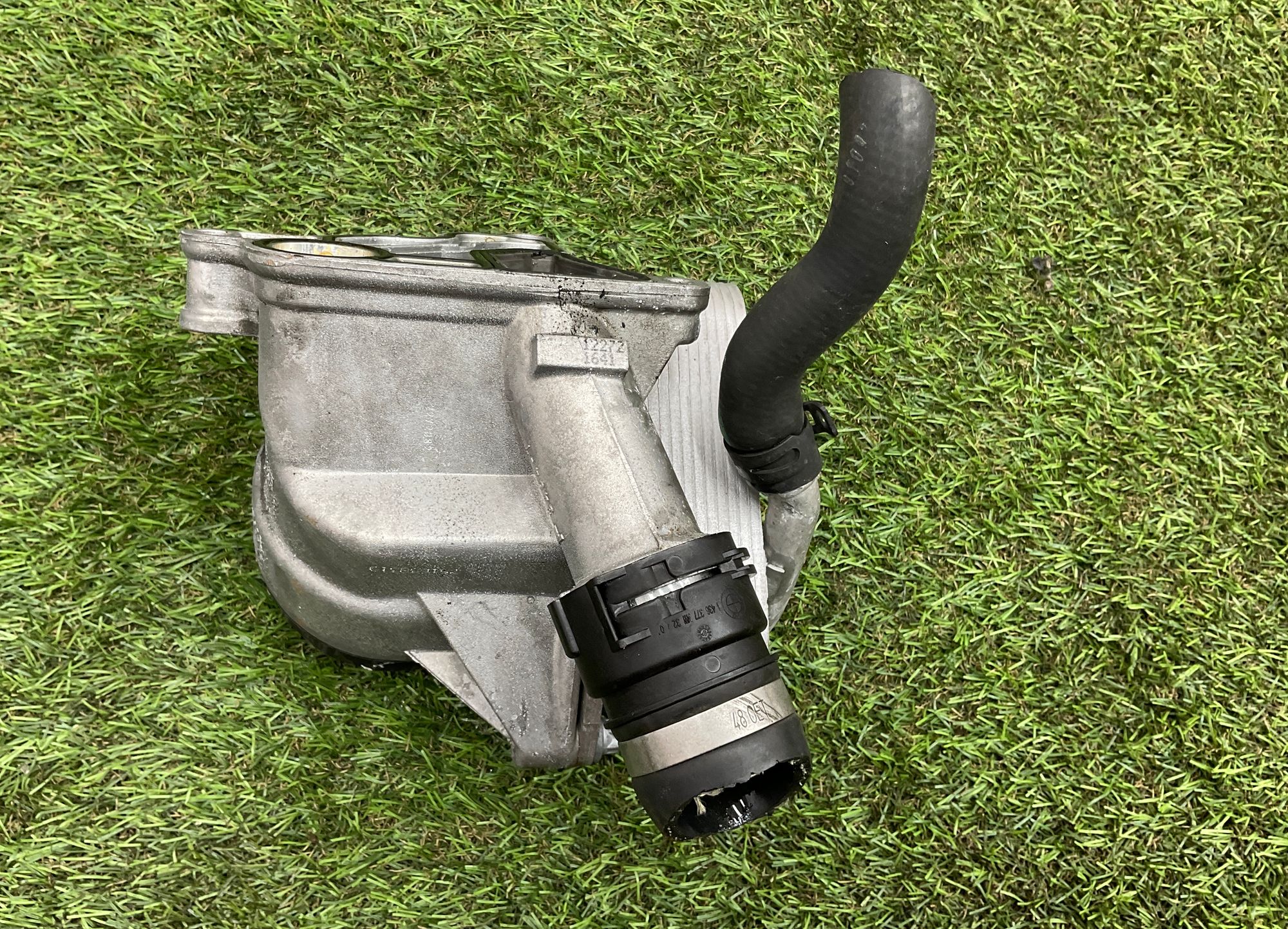 Корпус масляного фильтра BMW 5 серия F10/F11/F07, 2000 рублей, Москва