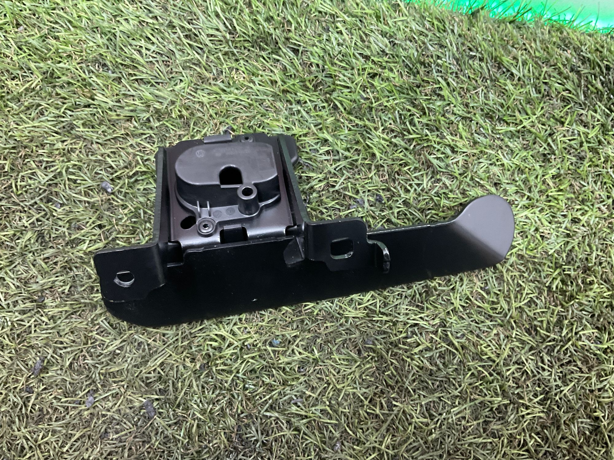 Крепление разделительной сетки правый передний BMW M3, G81 2023, 1500 рублей, Москва