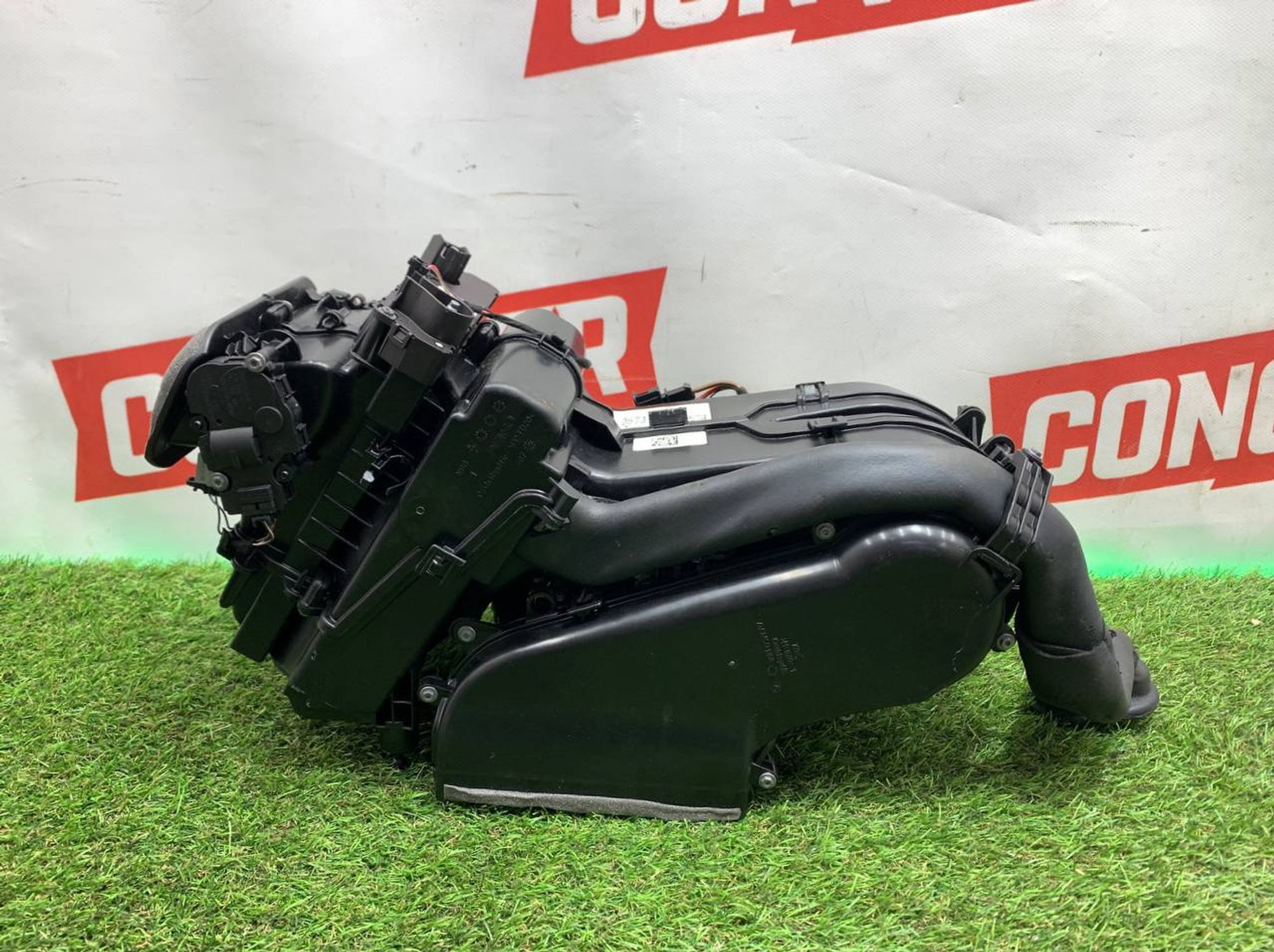https://ycs.partsauto.market/partsauto-images/thmbs/userImages/h353NjtZg3VDP19b5HMt7LlpbQ93/part/13a0ce48-206d-4364-b5b9-0dbd82f0eac0_1709192641378.jpg