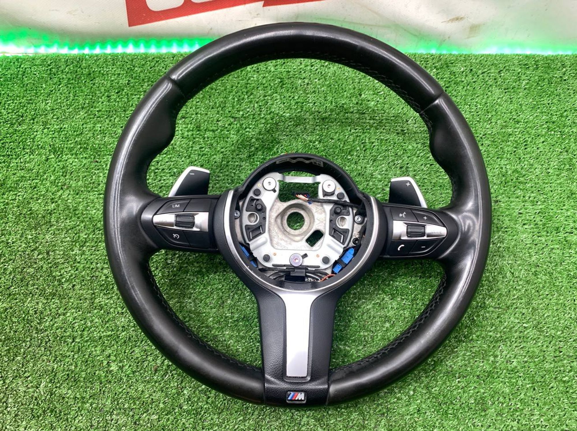 https://ycs.partsauto.market/partsauto-images/thmbs/userImages/h353NjtZg3VDP19b5HMt7LlpbQ93/part/13c358a4-c5af-4ffe-bf80-978230af911c_1720193199597.jpg