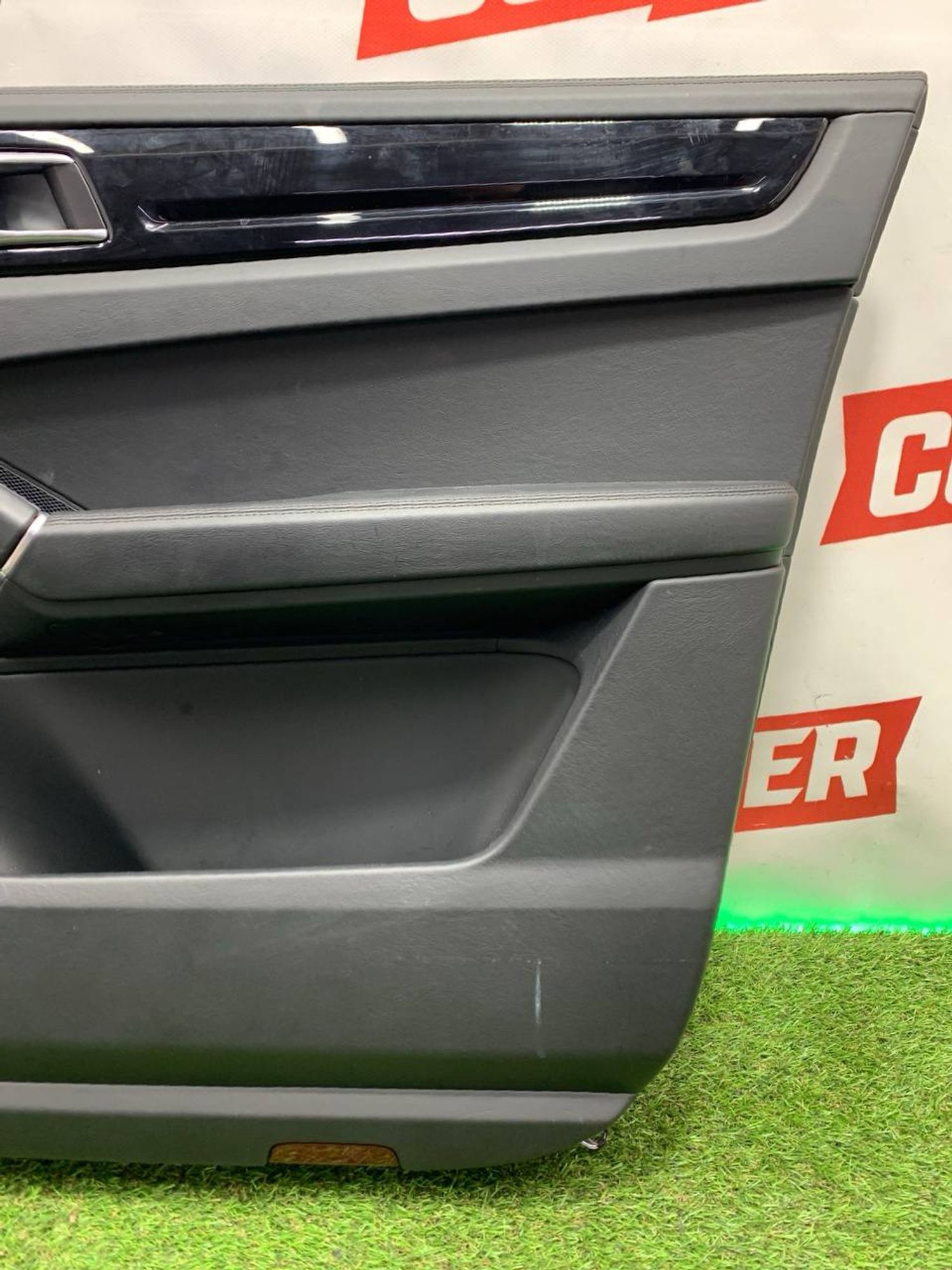 https://ycs.partsauto.market/partsauto-images/thmbs/userImages/h353NjtZg3VDP19b5HMt7LlpbQ93/part/13cba2ac-db66-4700-9b79-624778f55773_1708501240008.jpg