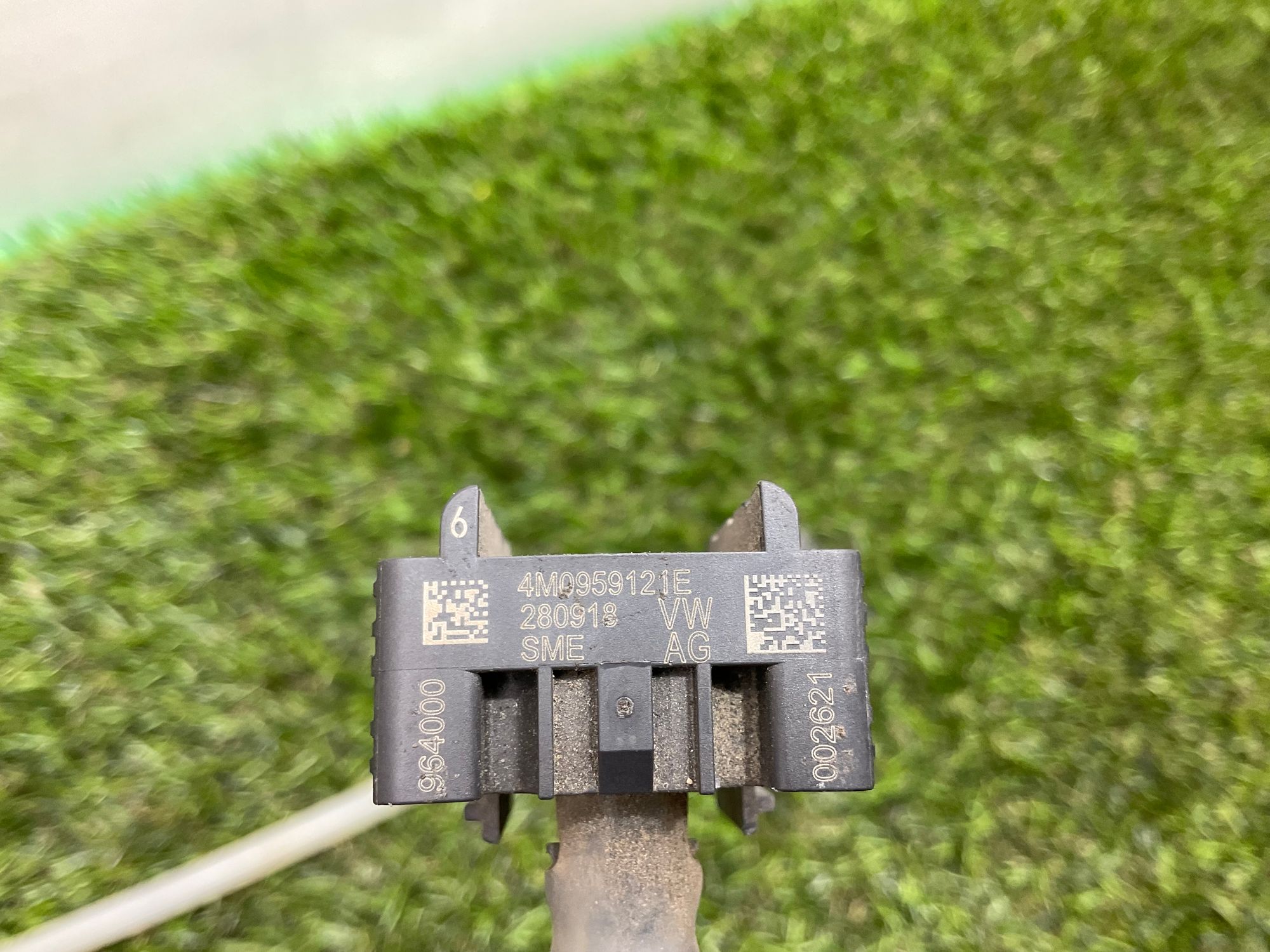 https://ycs.partsauto.market/partsauto-images/thmbs/userImages/h353NjtZg3VDP19b5HMt7LlpbQ93/part/143678ba-c2a7-4728-86ca-985739a97739_1786778935420.jpg