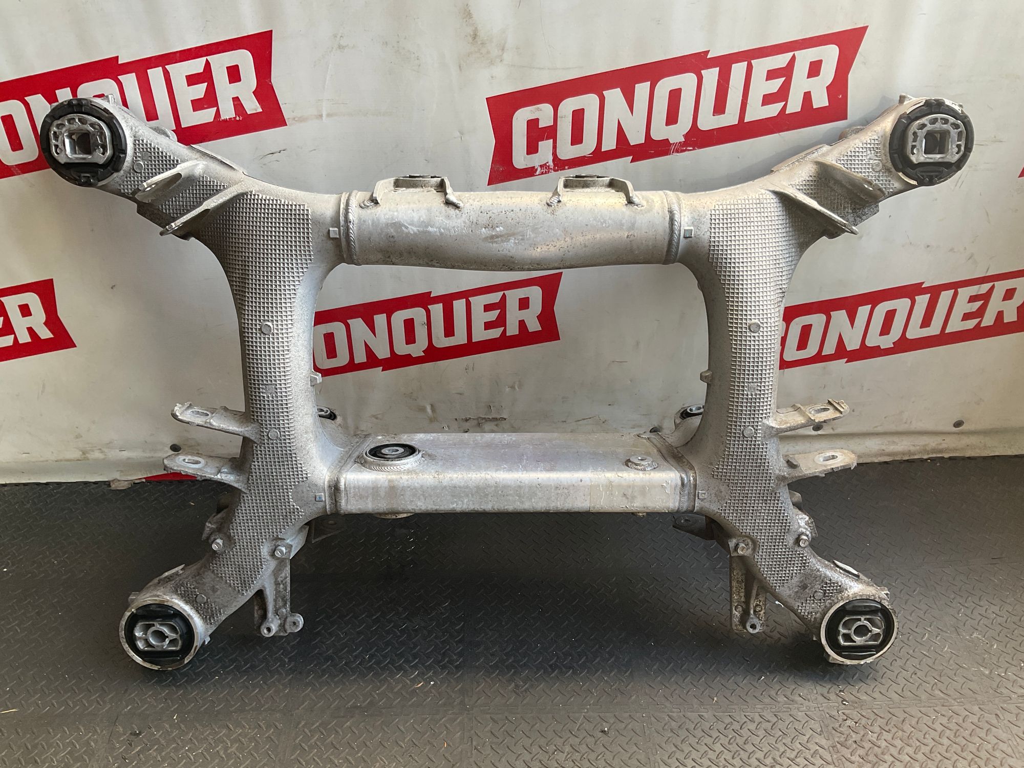 https://ycs.partsauto.market/partsauto-images/thmbs/userImages/h353NjtZg3VDP19b5HMt7LlpbQ93/part/143c95bf-cead-43db-a5df-8b536cd6f158_1742470425327.jpg