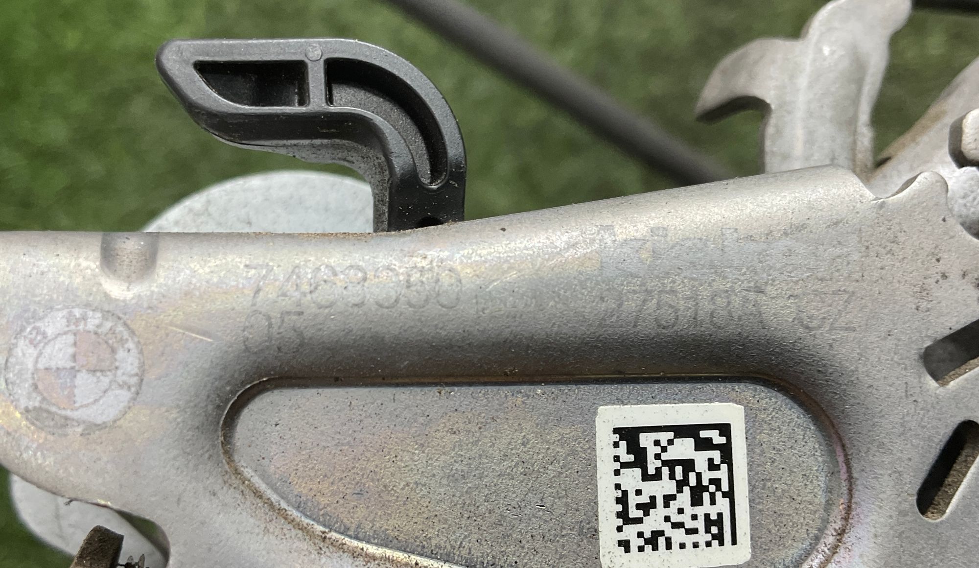 https://ycs.partsauto.market/partsauto-images/thmbs/userImages/h353NjtZg3VDP19b5HMt7LlpbQ93/part/1443e41c-eed0-4a6c-9f27-d2959dad867c_1746016864429.jpg