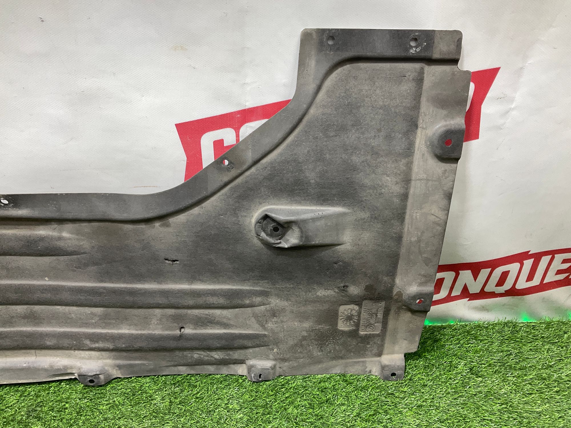 https://ycs.partsauto.market/partsauto-images/thmbs/userImages/h353NjtZg3VDP19b5HMt7LlpbQ93/part/14c6a3a3-587e-4fca-9c7d-34a4366b420a_1734683225886.jpg