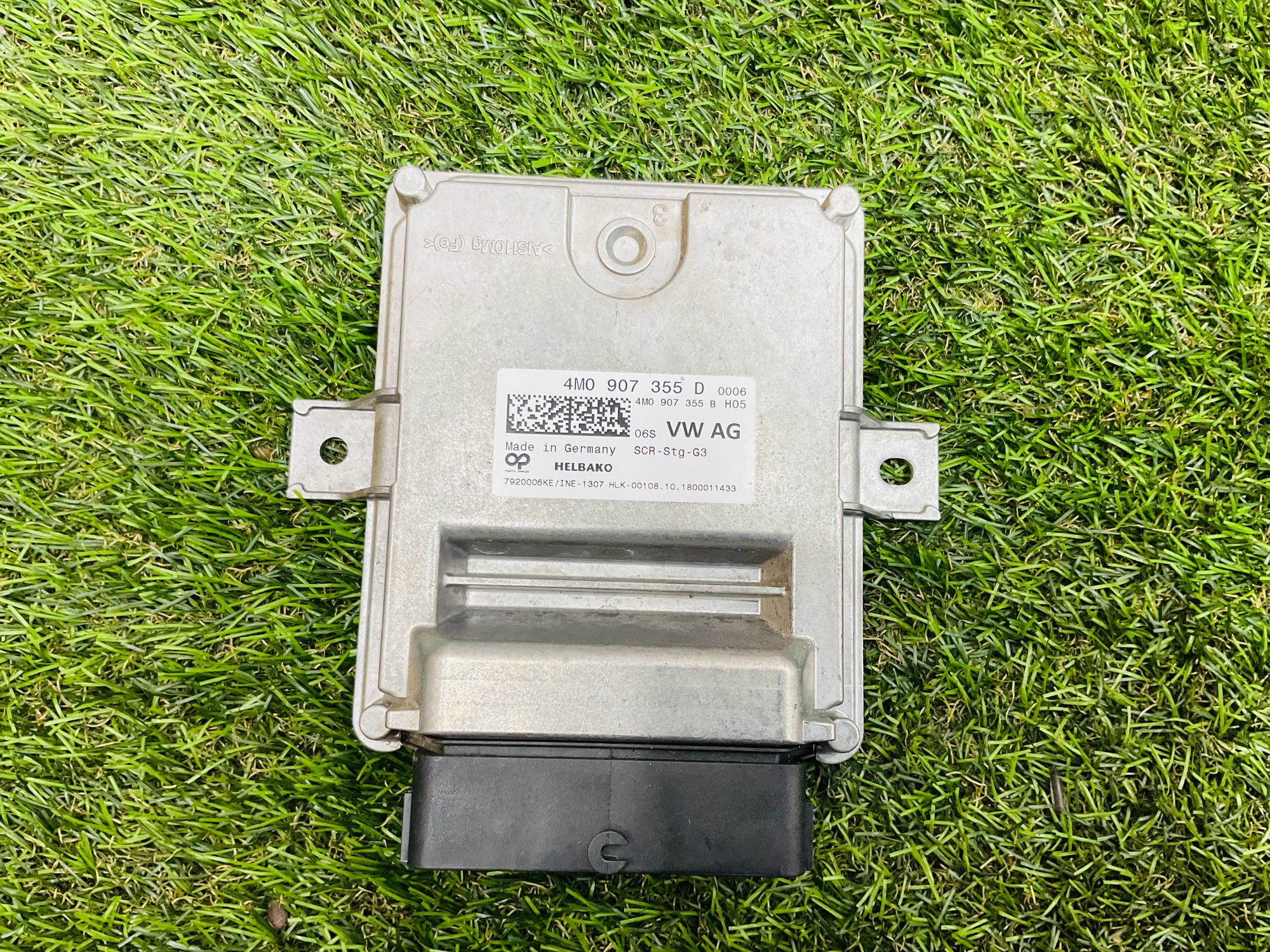 https://ycs.partsauto.market/partsauto-images/thmbs/userImages/h353NjtZg3VDP19b5HMt7LlpbQ93/part/15132ae0-b85f-4336-aca7-78f2cfd4beb0_1785918905128.jpg