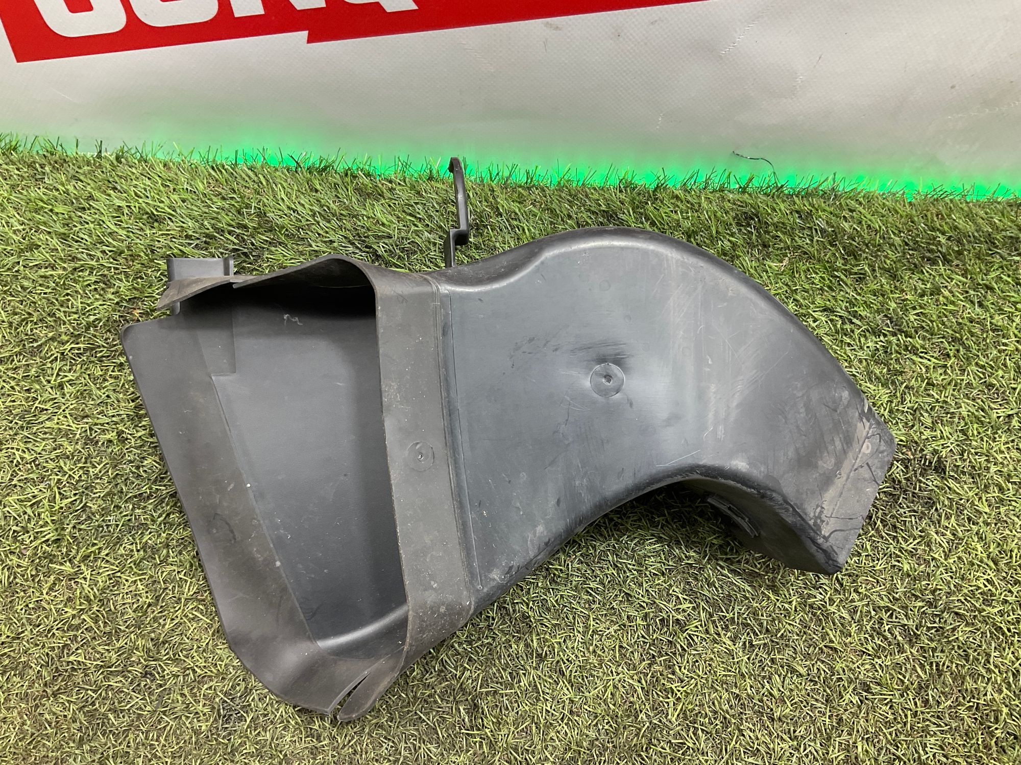 Воздуховод передних тормозов правый Land Rover Defender II L663 2022, 8000 рублей, Москва