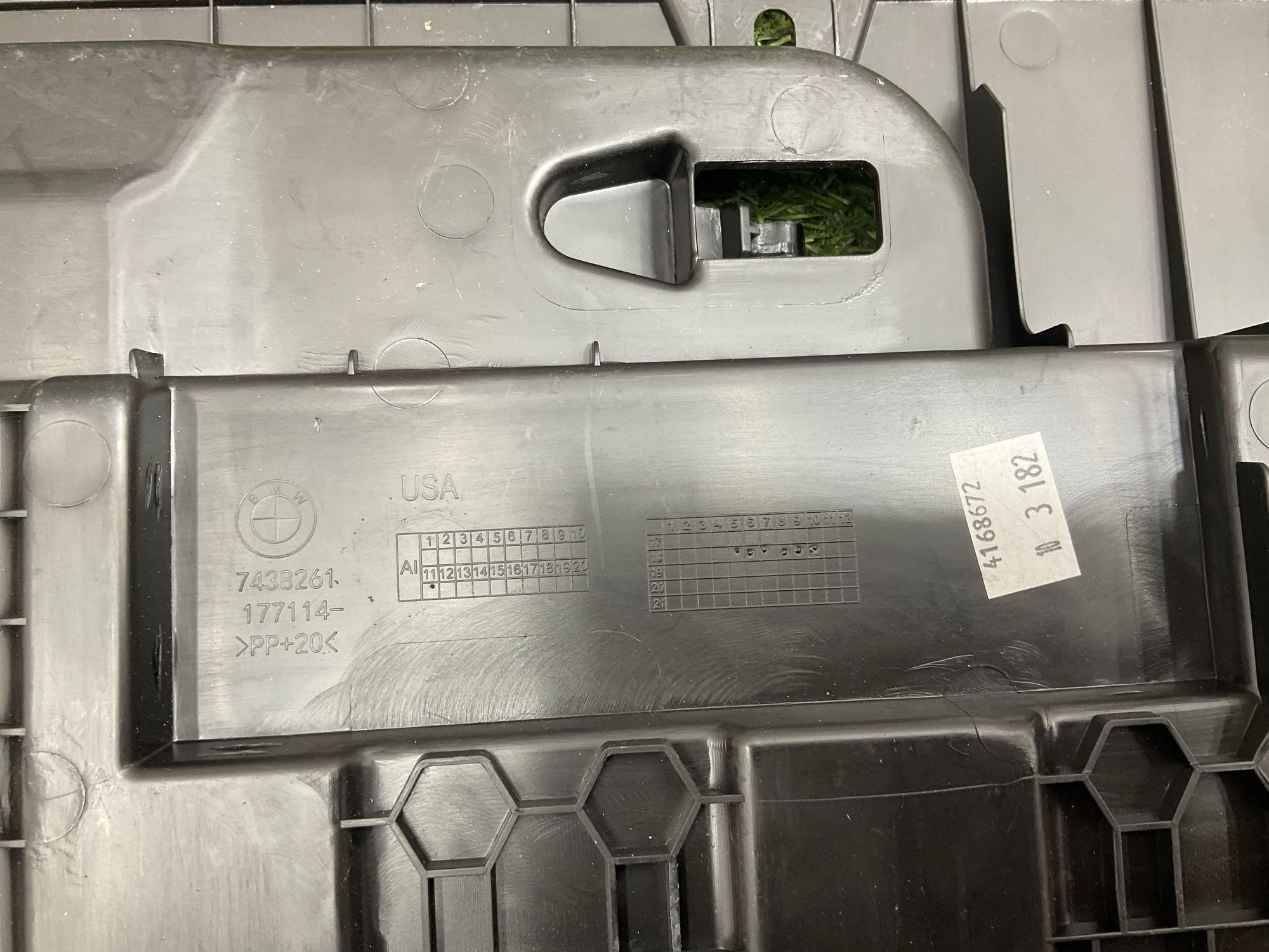 https://ycs.partsauto.market/partsauto-images/thmbs/userImages/h353NjtZg3VDP19b5HMt7LlpbQ93/part/158cd3ba-c068-4e39-a3e0-27cea67afe63_1742224064953.jpg