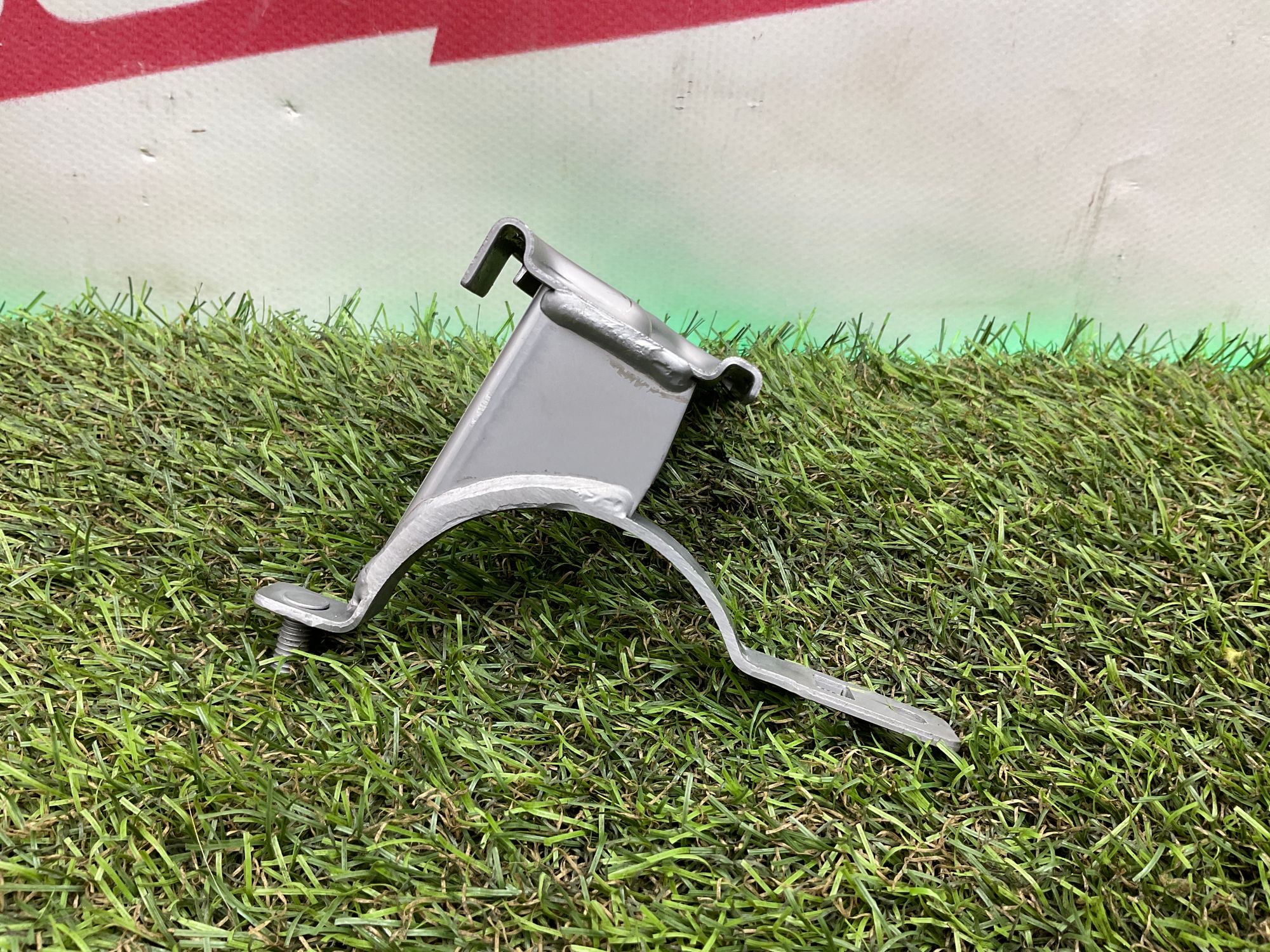 Крепление дополнительной помпы охлаждения BMW 3 серия, G20/G21 рестайлинг, 2000 рублей, Москва