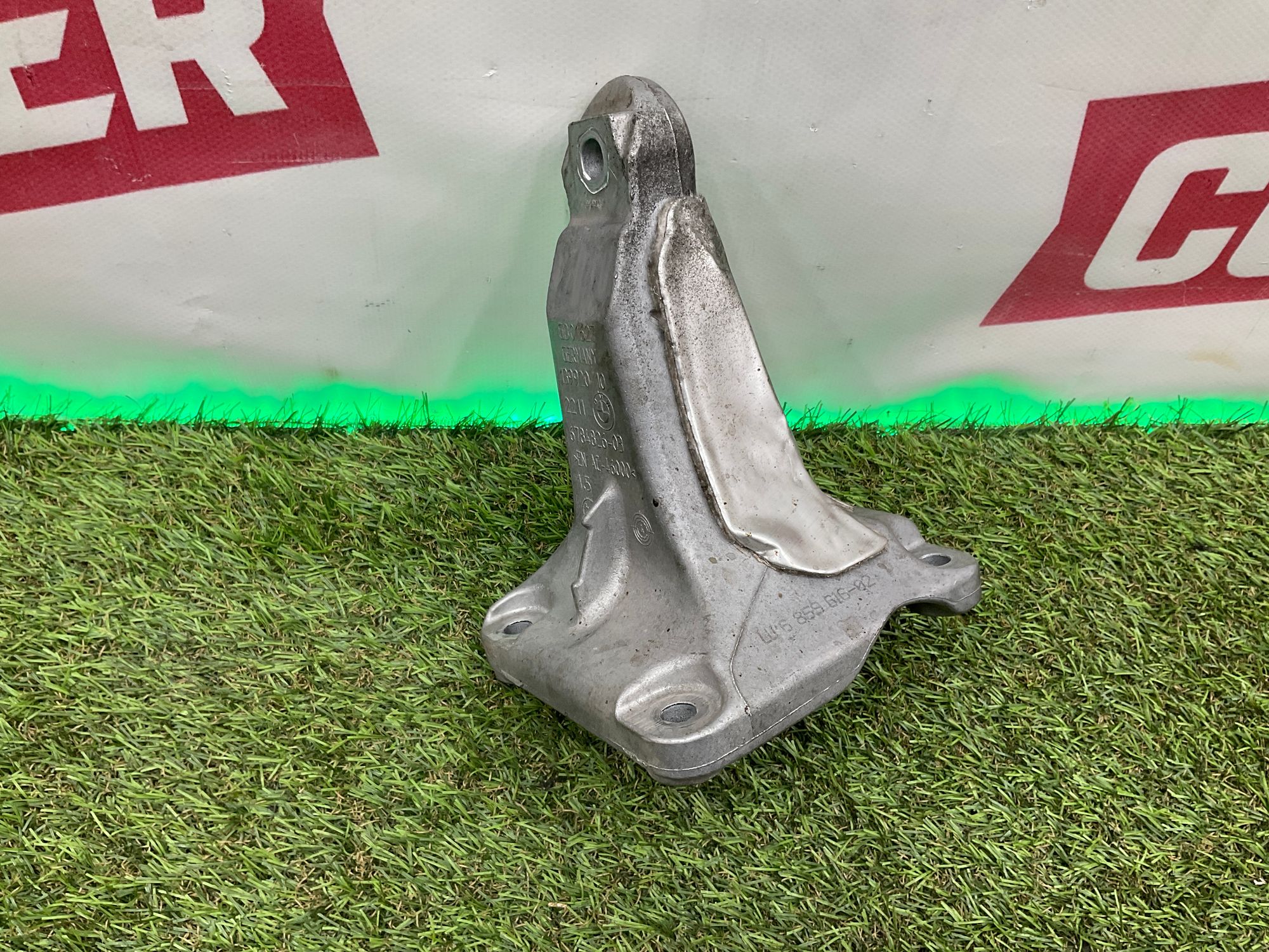 Несущий кронштейн двигателя правая BMW 3 серия, F30/F31 рестайлинг, 3000 рублей, Москва