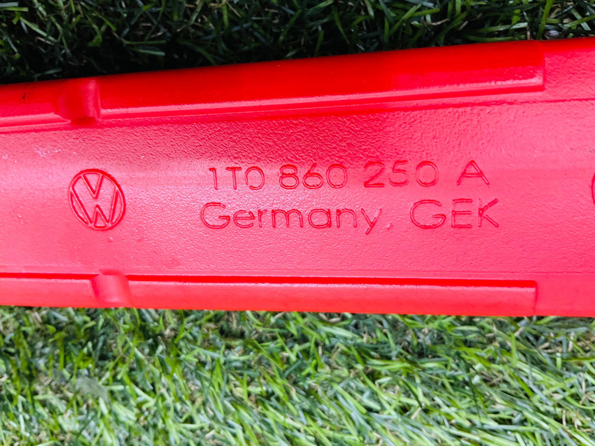 https://ycs.partsauto.market/partsauto-images/thmbs/userImages/h353NjtZg3VDP19b5HMt7LlpbQ93/part/16873179-6767-46f0-aed6-086a7bc53cbe_1787322927960.jpg