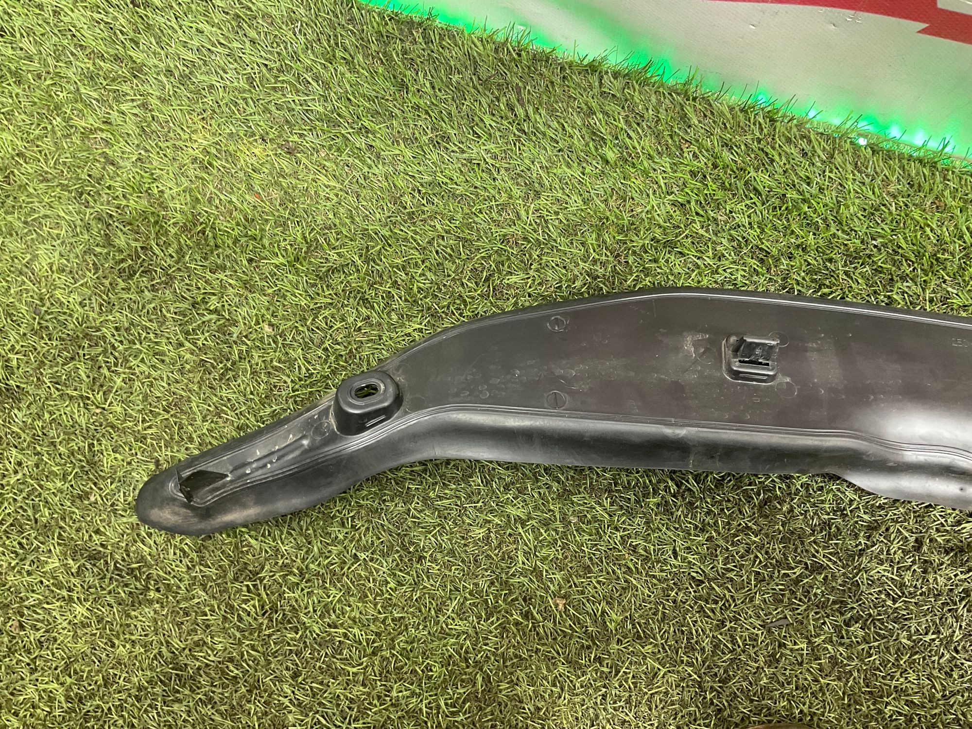 Уплотнитель крыла левый BMW X5 G05, 1500 рублей, Москва