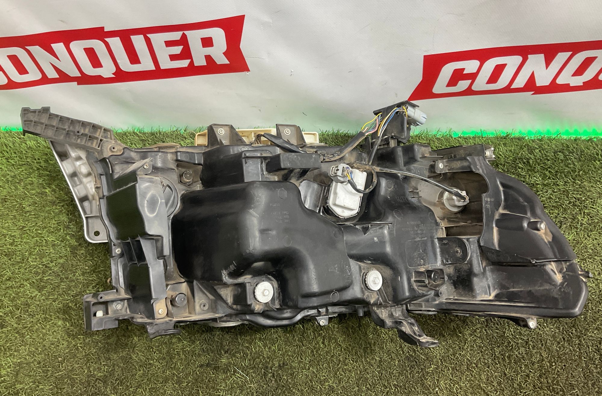 Фара левая Toyota Land Cruiser 200 рестайлинг 2 (2015—2023) 2017, 75000 рублей, Москва