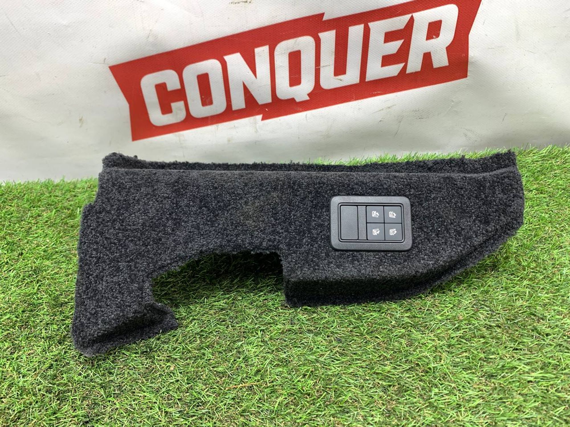 https://ycs.partsauto.market/partsauto-images/thmbs/userImages/h353NjtZg3VDP19b5HMt7LlpbQ93/part/178ef29e-bf80-47b8-82da-7ac0d911aed9_1713261830848.jpg